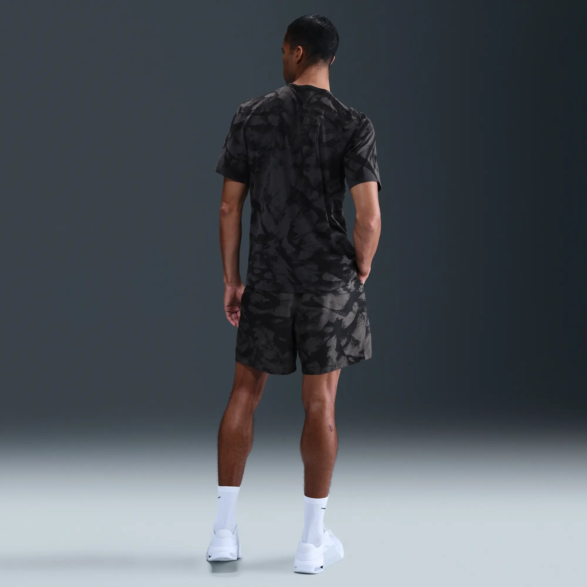 Nike Form Men's Dri-FIT 18cm (approx.) Unlined Versatile Shorts - Grey - Polyester