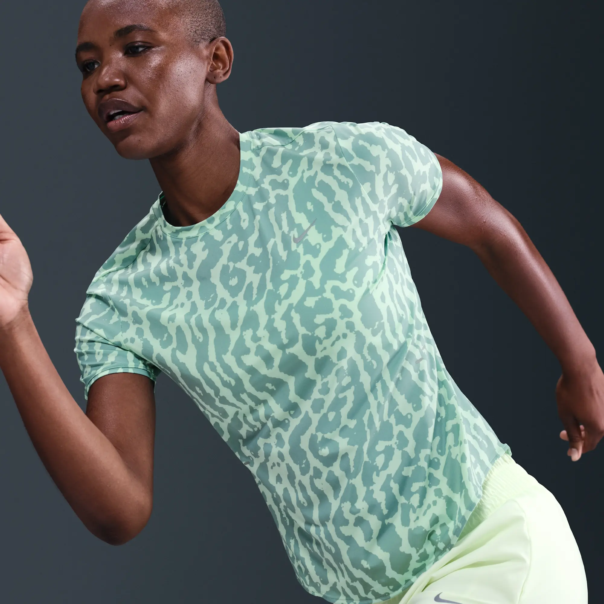 Nike Swift Women's Dri-FIT Short-Sleeve Running Top - Green - Sustainable Materials