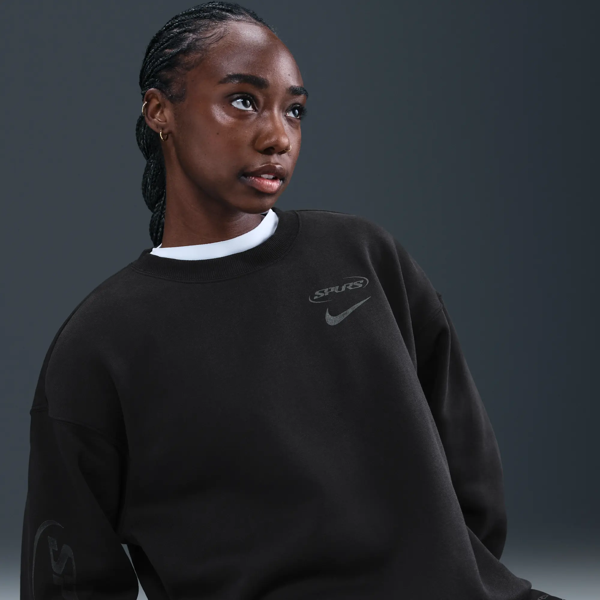 Tottenham Hotspur Phoenix Fleece Women's Nike Football Oversized Crew-Neck Sweatshirt - Black - Fleece