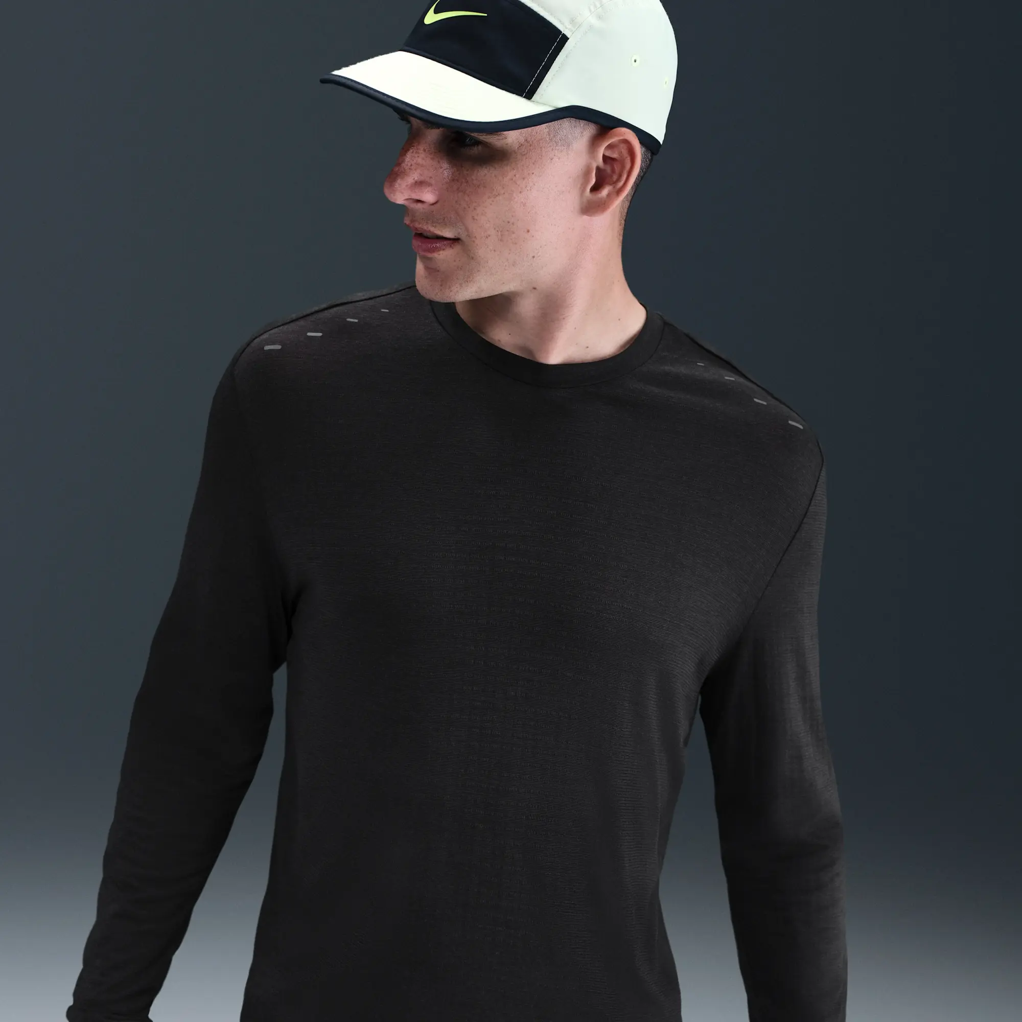 Nike Run Wool Men's Dri-FIT ADV Long-Sleeve Running Top - Black