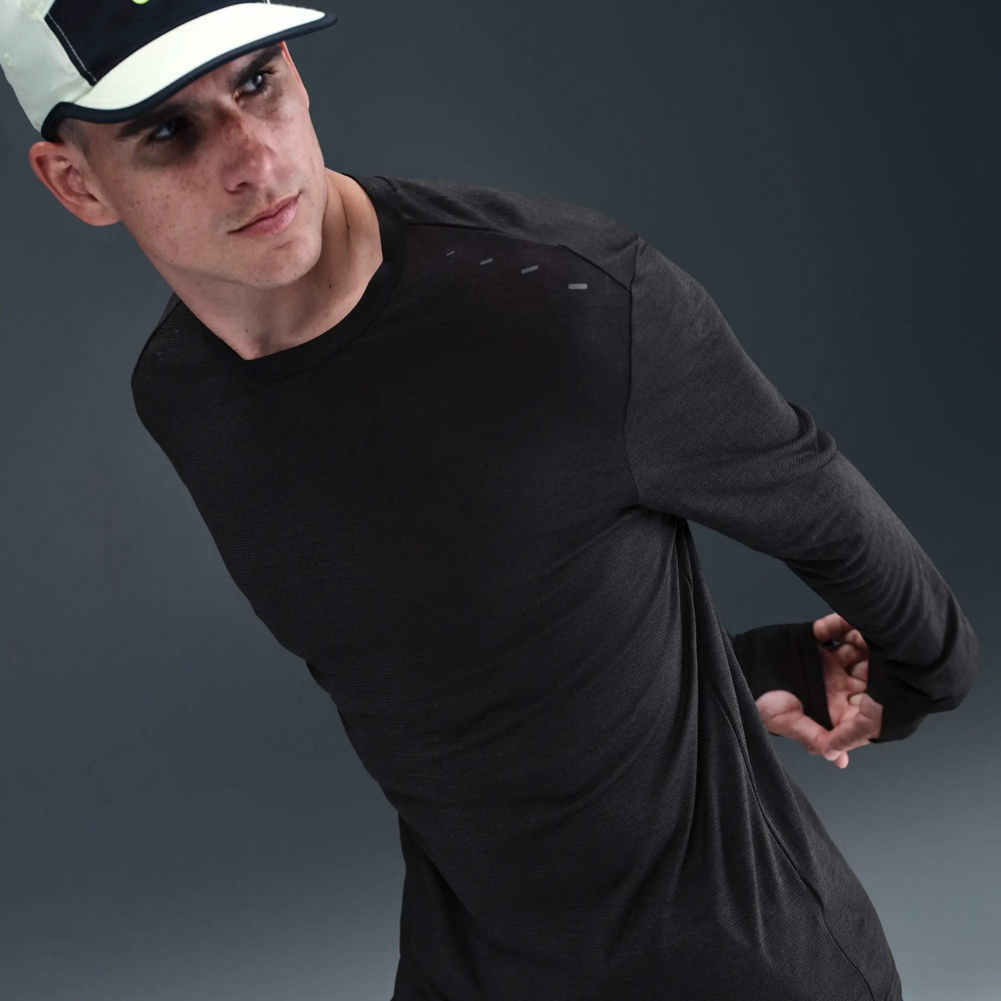 Nike Run Wool Men's Dri-FIT ADV Long-Sleeve Running Top - Black