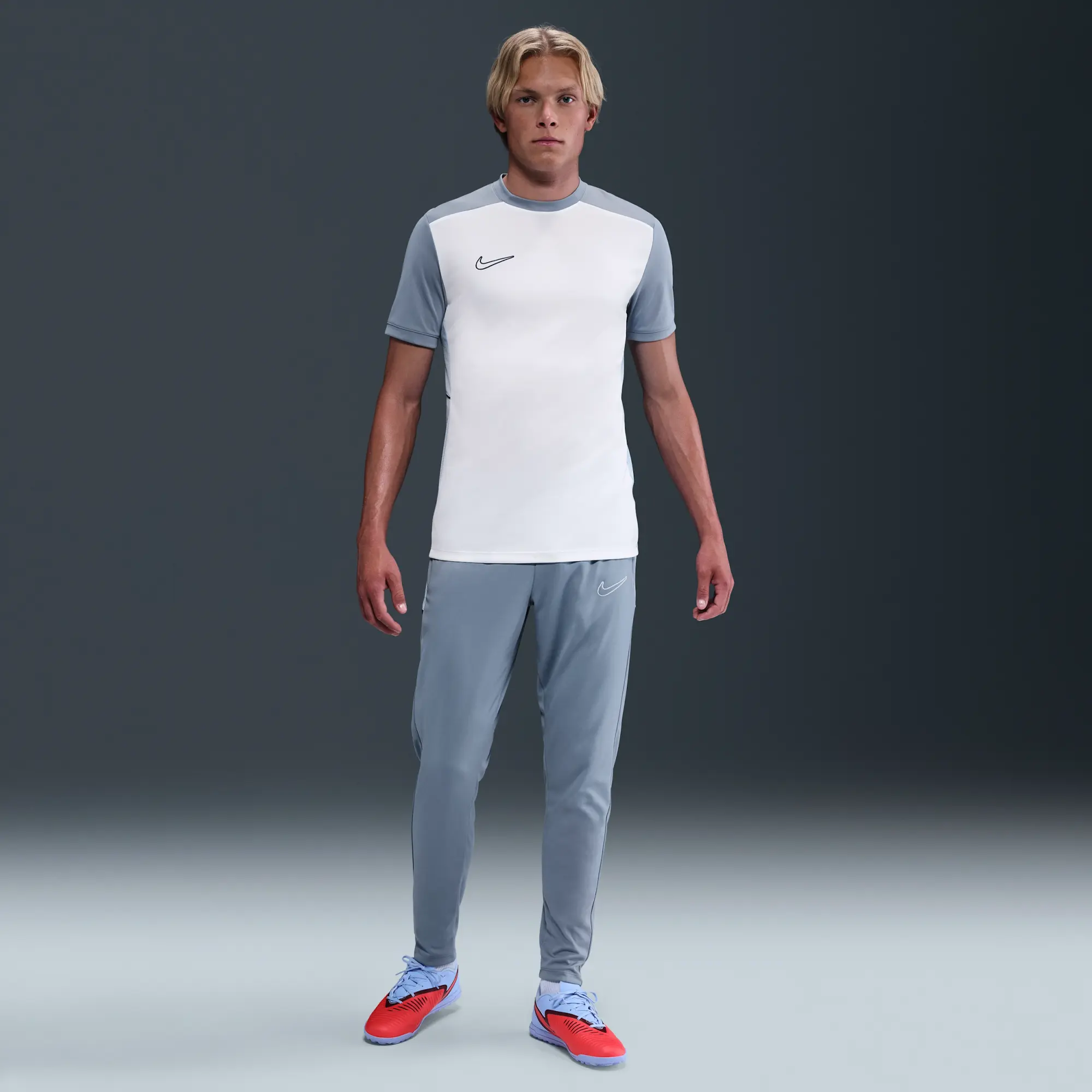 Nike Academy Men's Dri-FIT Short-Sleeve Football Top - White - Sustainable Materials