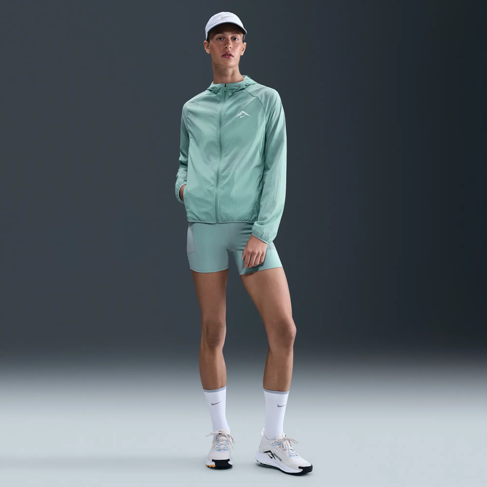 Nike Trail Women's Repel Running Jacket - Green - Recycled Nylon