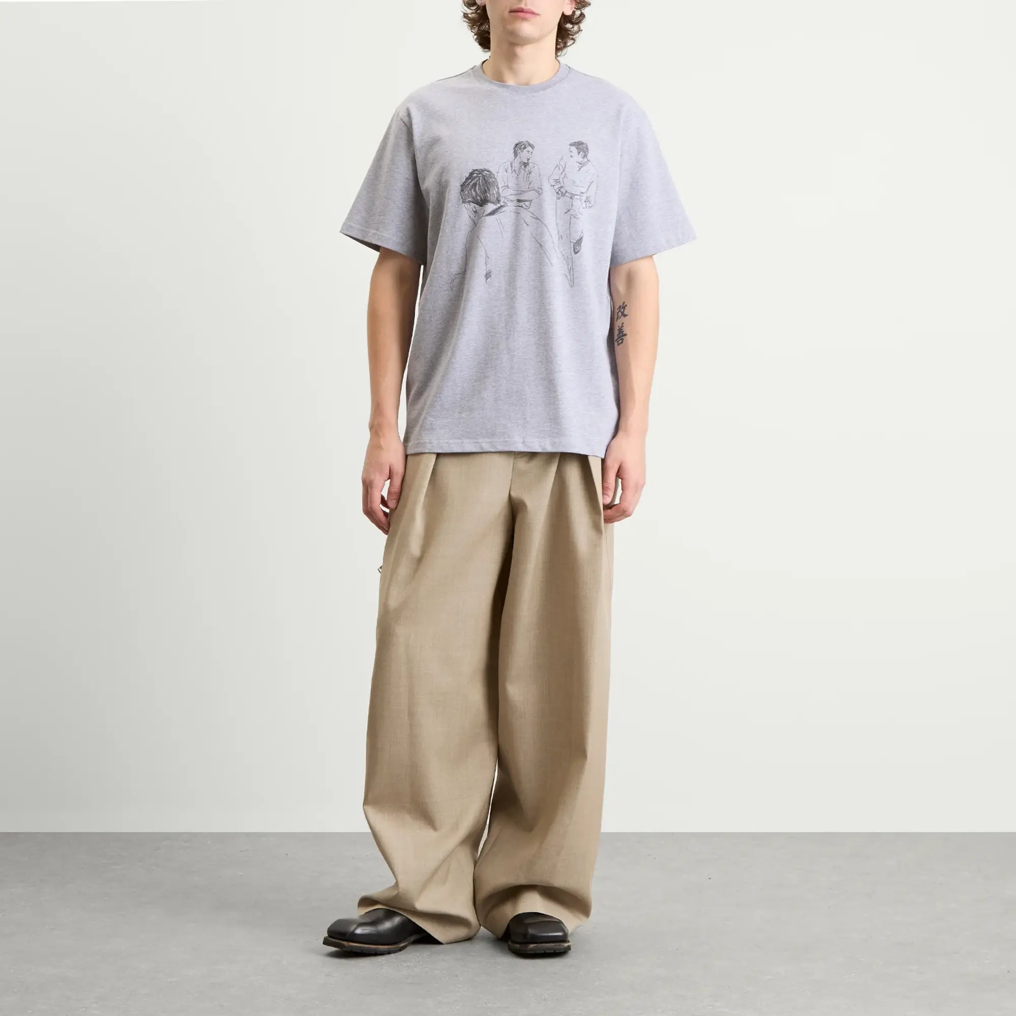 JW Anderson Men's Cafe Scene Printed T-Shirt Grey