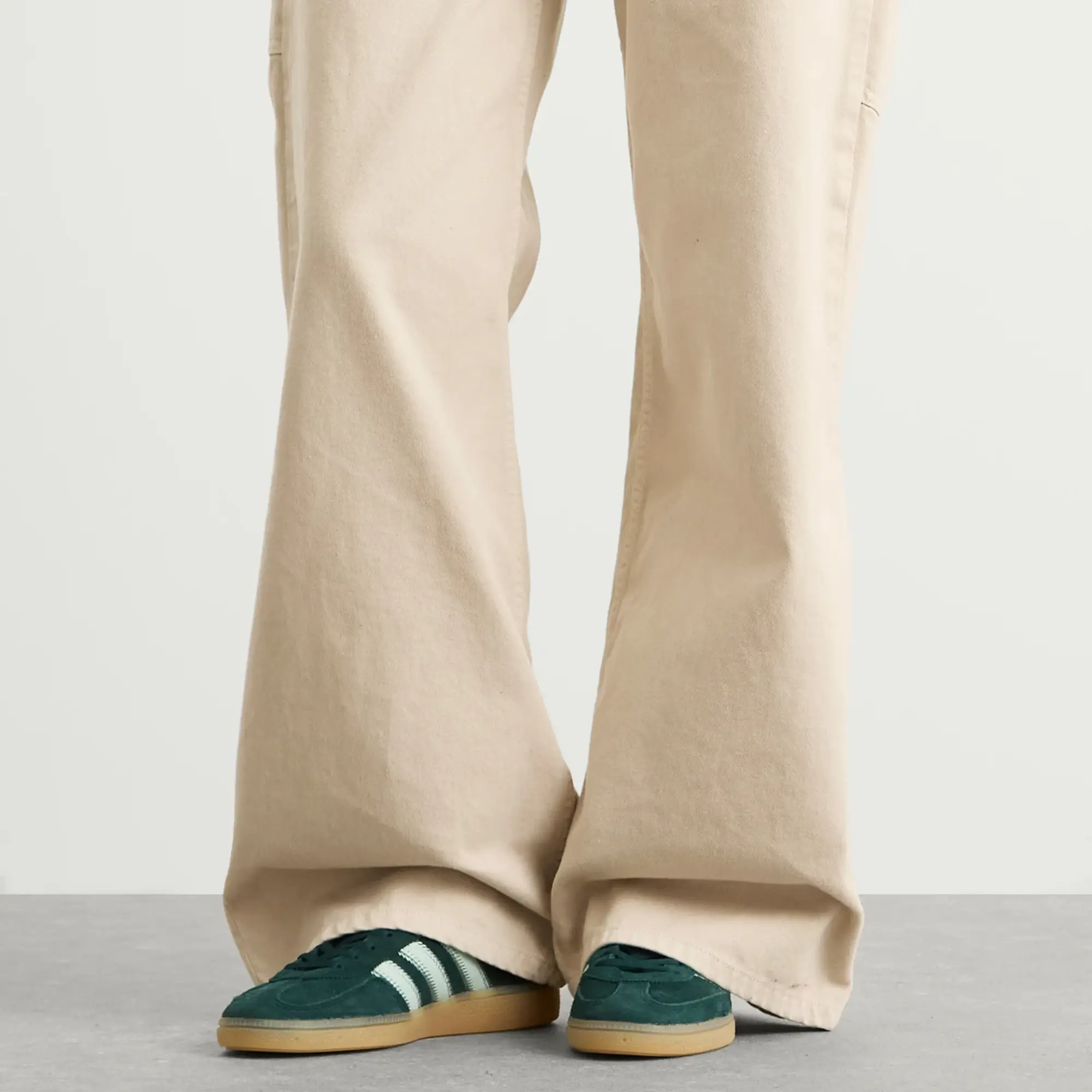 Adidas Women's Handball Spezial Sneaker Aurora Ivy/Ash Green/Gum