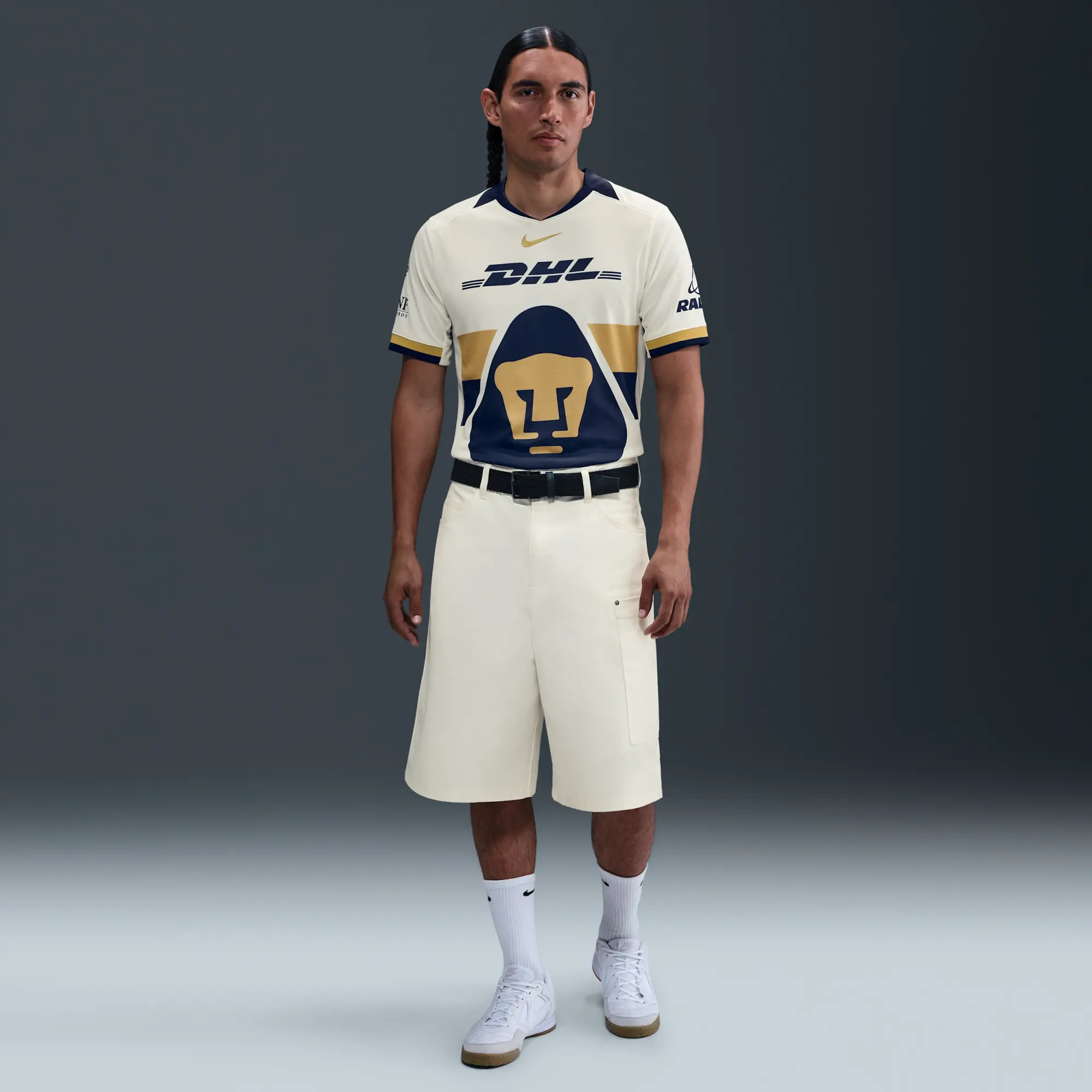 Pumas UNAM 2025/26 Stadium Home Men's Nike Dri-FIT Football Replica Shirt - White - Polyester