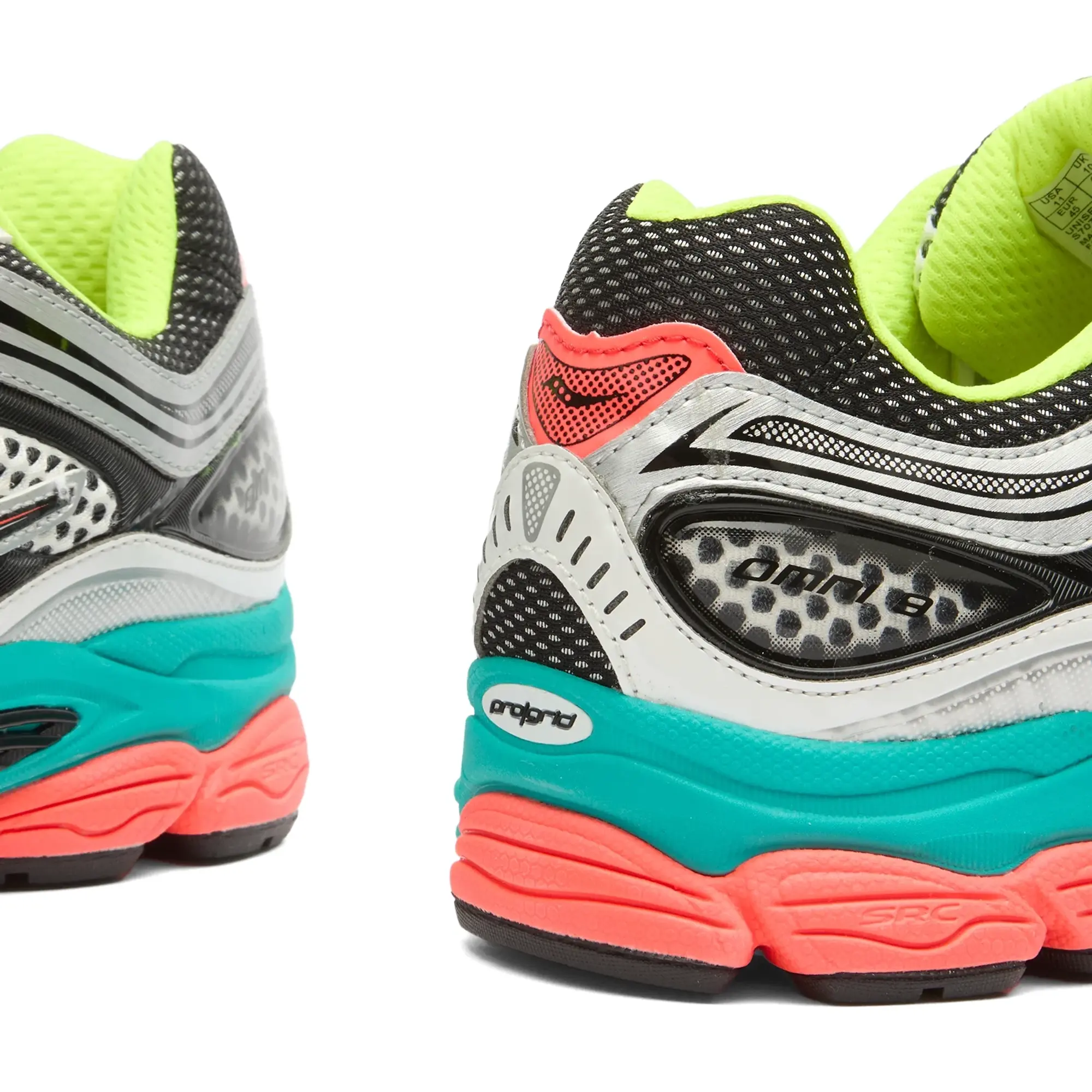 Saucony - ProGrid Omni 9 OG in Grey
