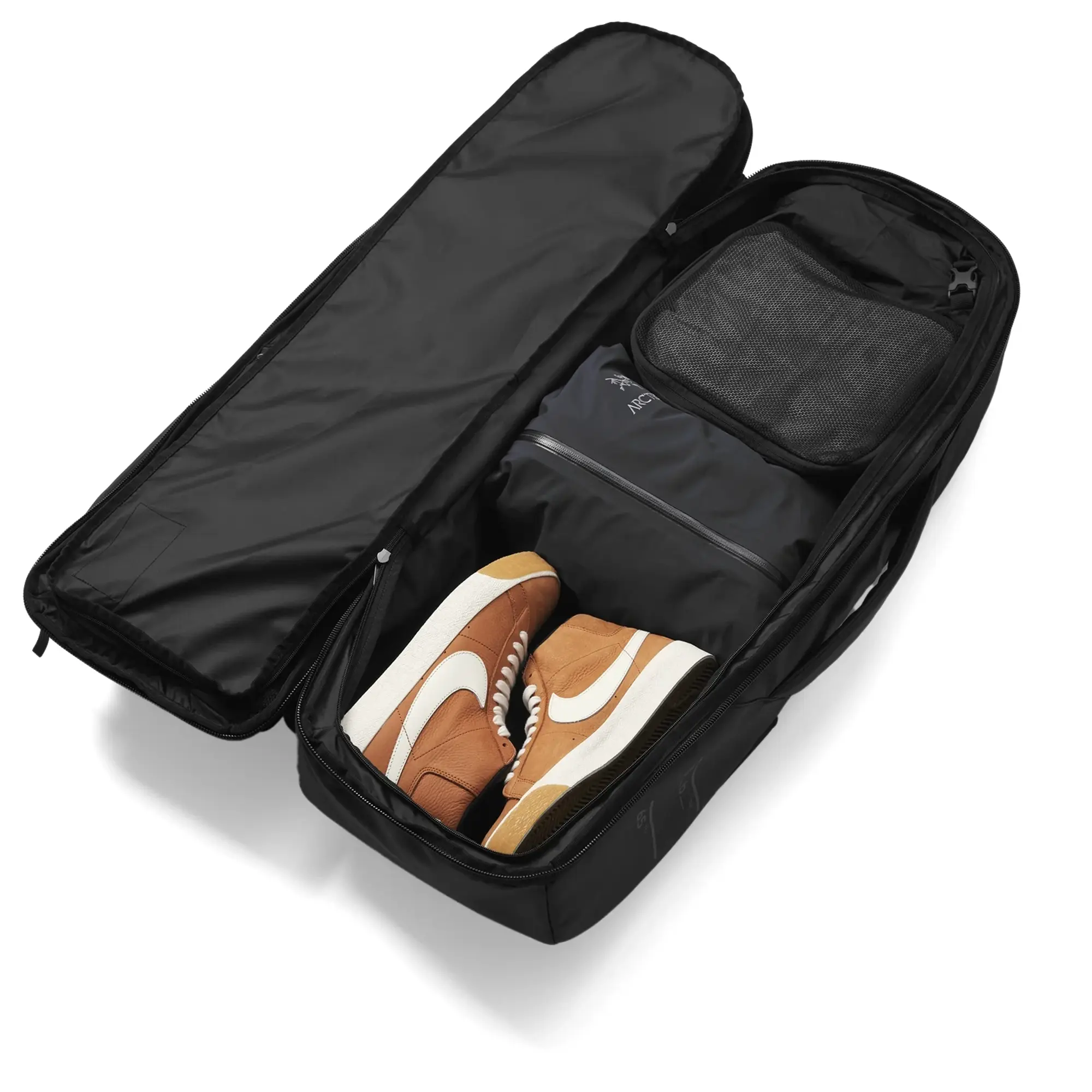 Db Journey Skateboarding Pro Travel Pack - 65L Black Out