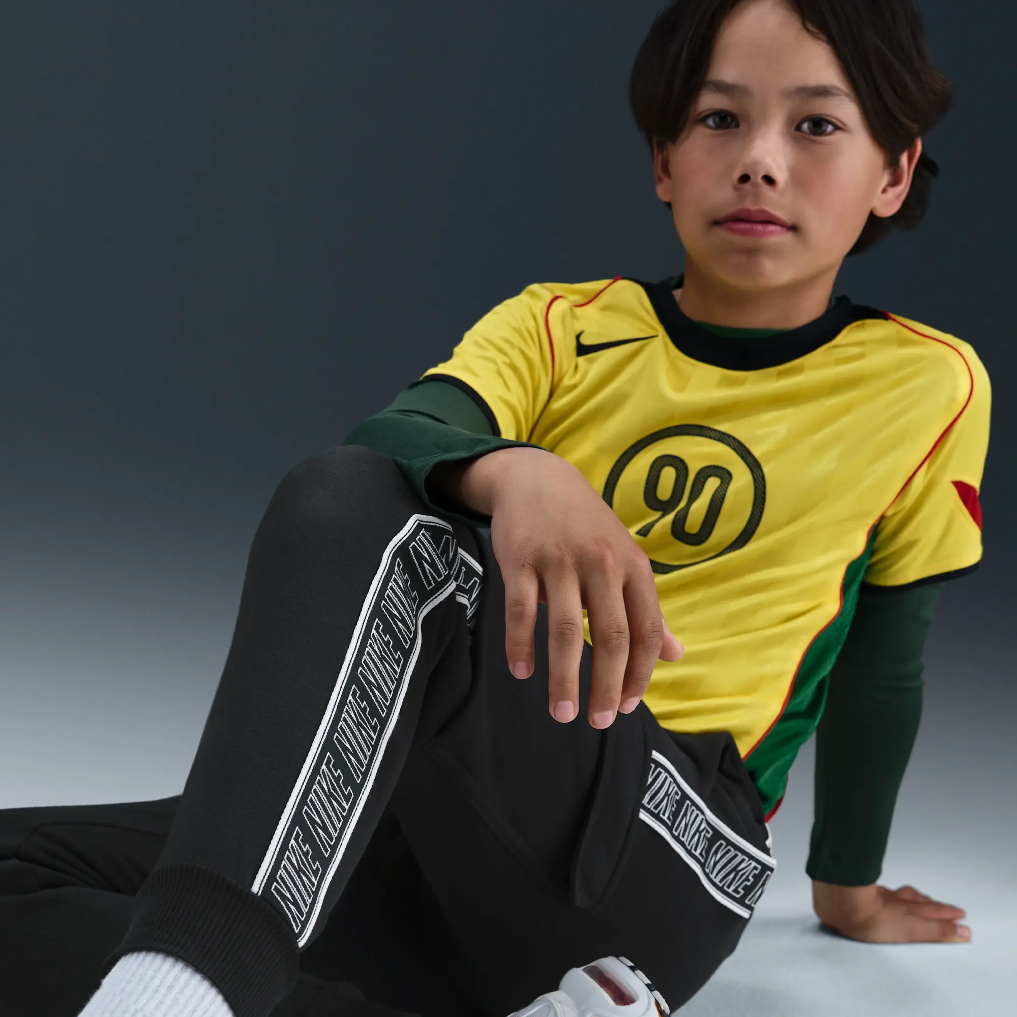 Nike Sportswear Club Fleece Older Kids' Cargo Trousers - Black - Cotton/Polyester