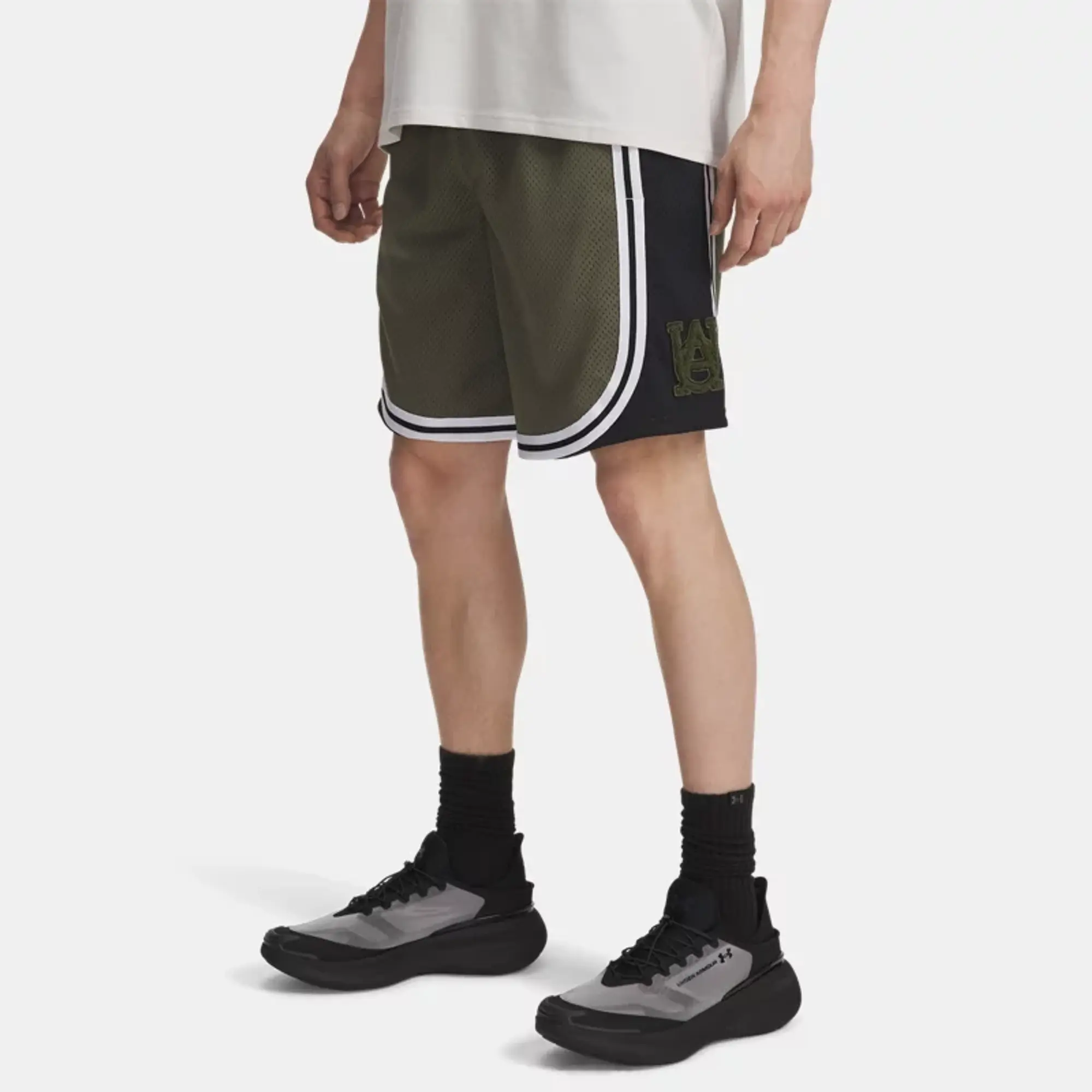 Under Armour  Courtside Men's 9" Shorts Marine OD Green / Black / Marine OD Green L