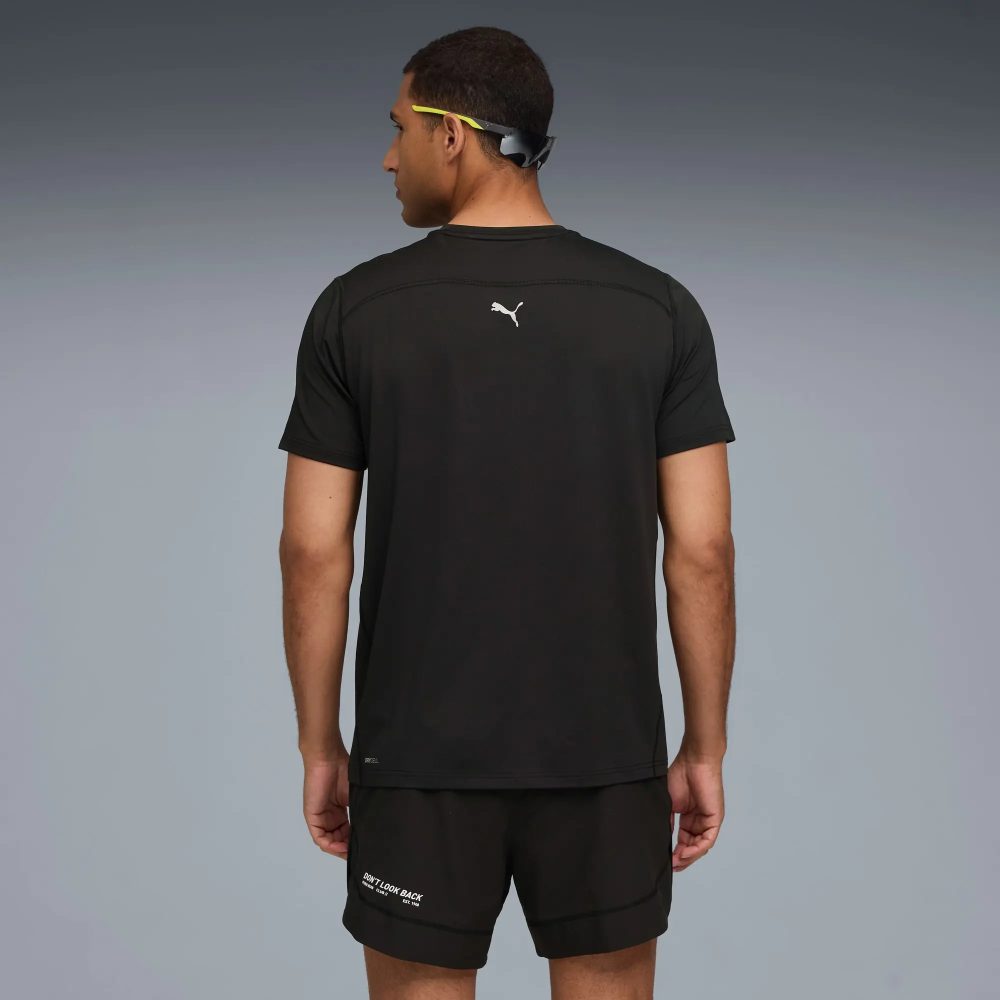 PUMA Run Club Graphic Mesh T-Shirt Men, Black, size 3XL