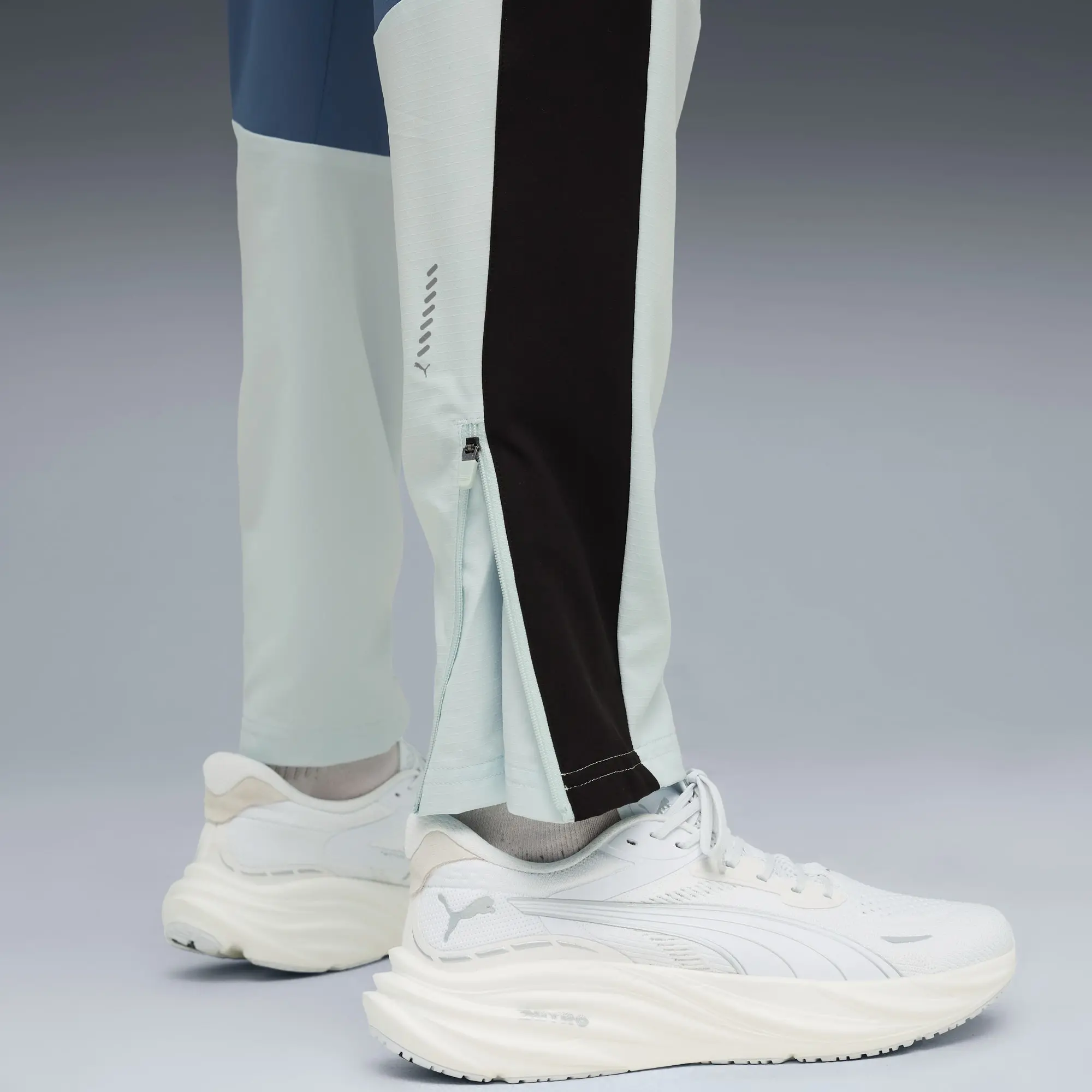 PUMA Run Ultraweave Pants Men, Dark Indigo, size 3XL