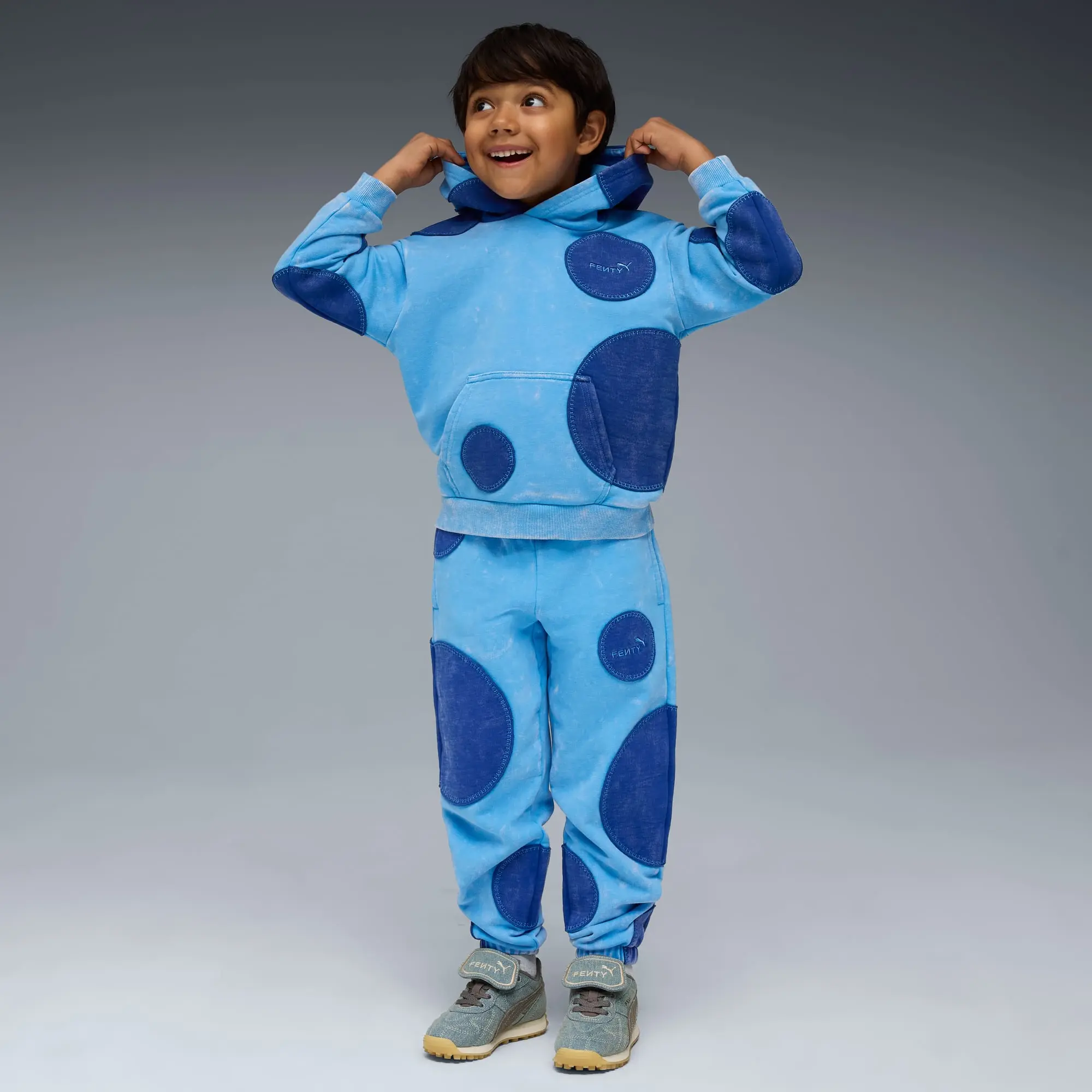 Fenty x PUMA x Smurfs Sweatpants Kids, Regal Blue, size 1-2 Youth