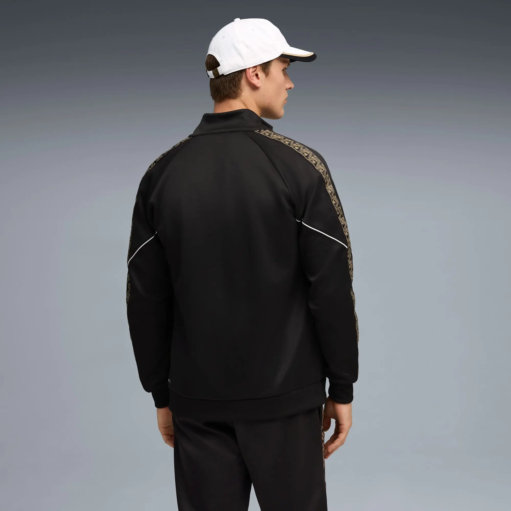 PUMA King Anthem Football Jacket Men, Black/Gold, size 3XL