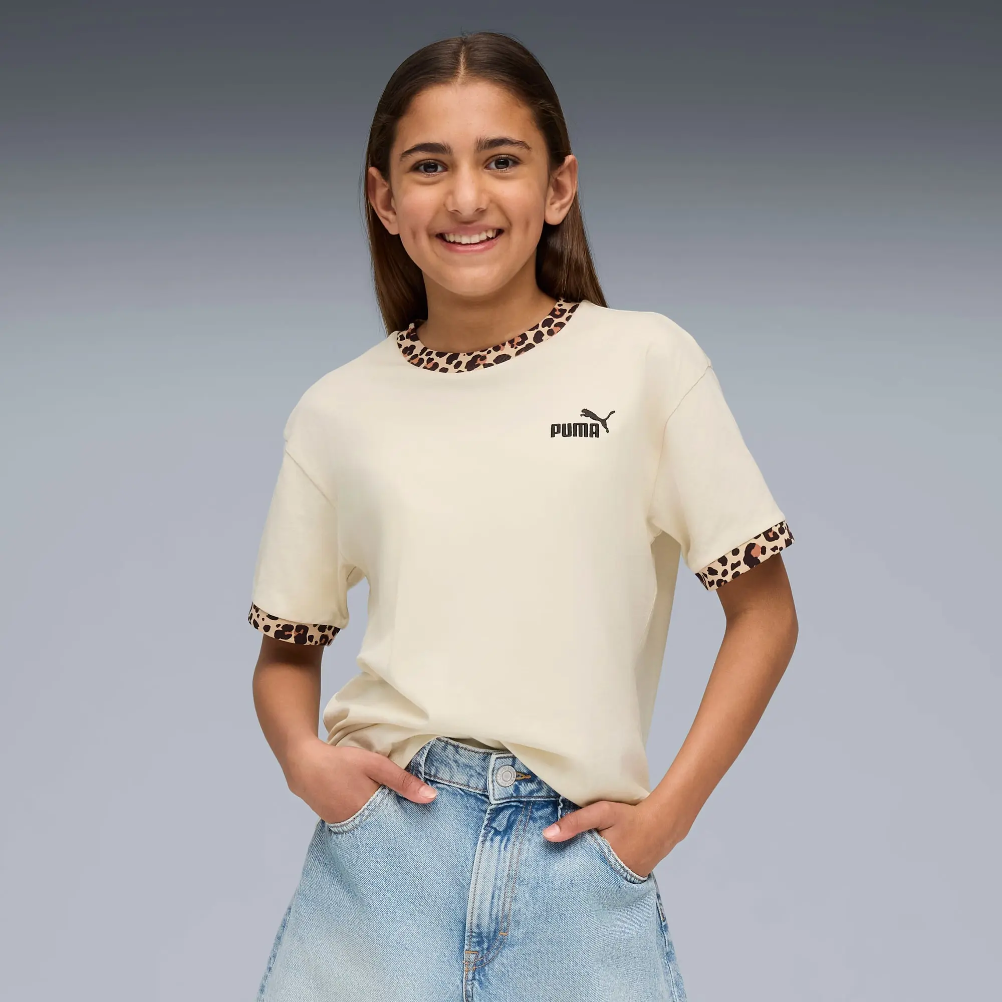 PUMA Essentials Graphic Animal Relaxed T-Shirt Youth, Alpine Snow, size 11-12 Youth