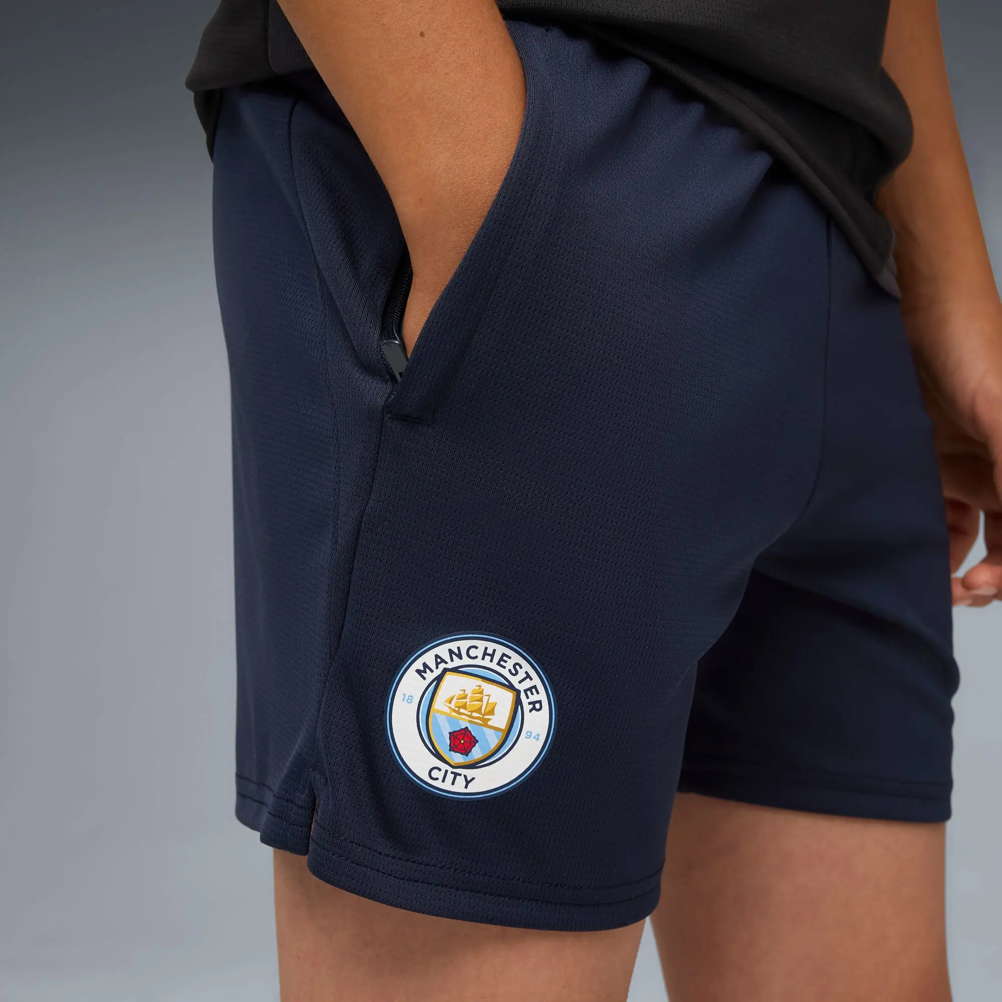 PUMA Manchester City Training Shorts Youth, Dark Blue, size 11-12 Youth