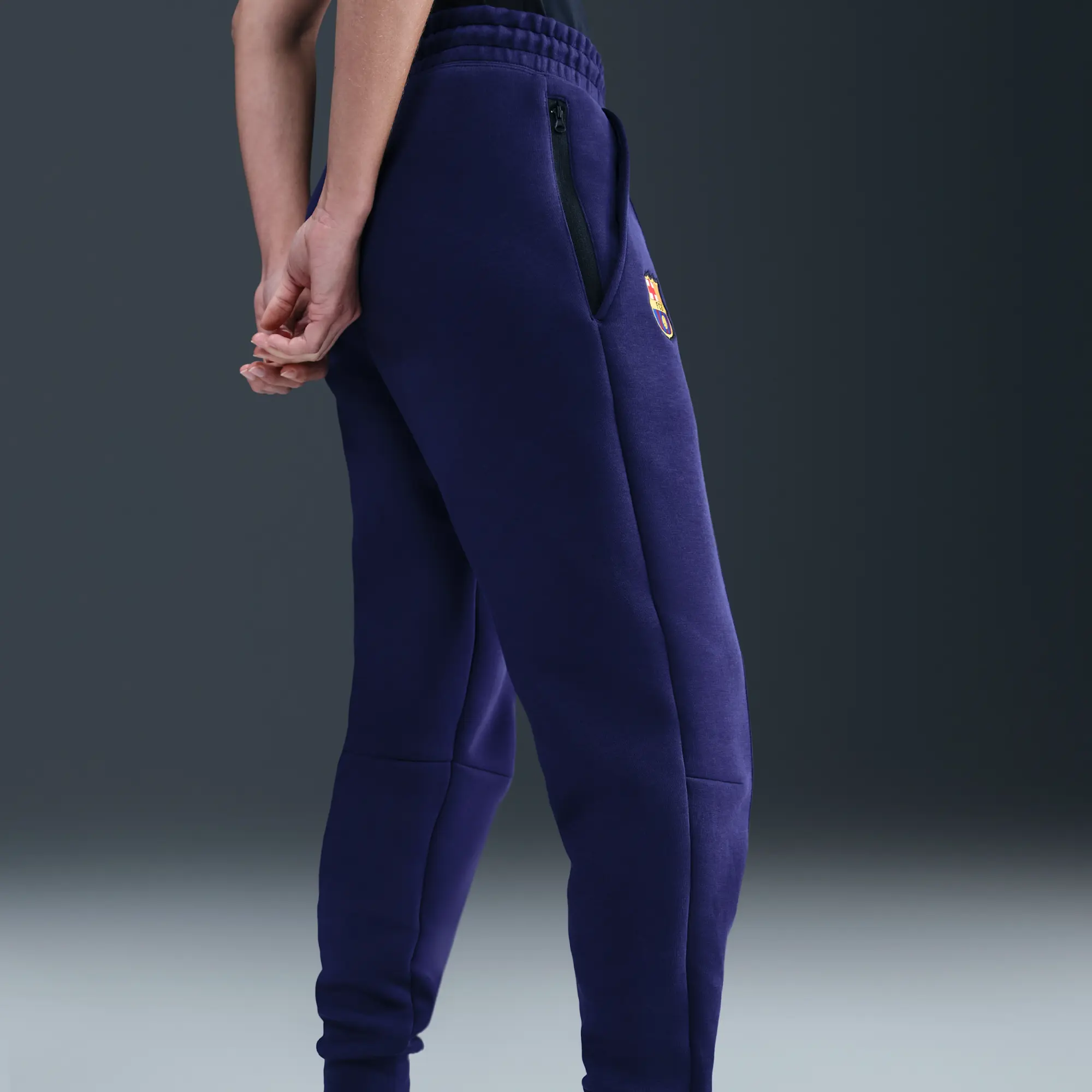 F.C. Barcelona Tech Women's Nike Football Fleece Mid-Rise Joggers - Imperial Purple - Sustainable Materials