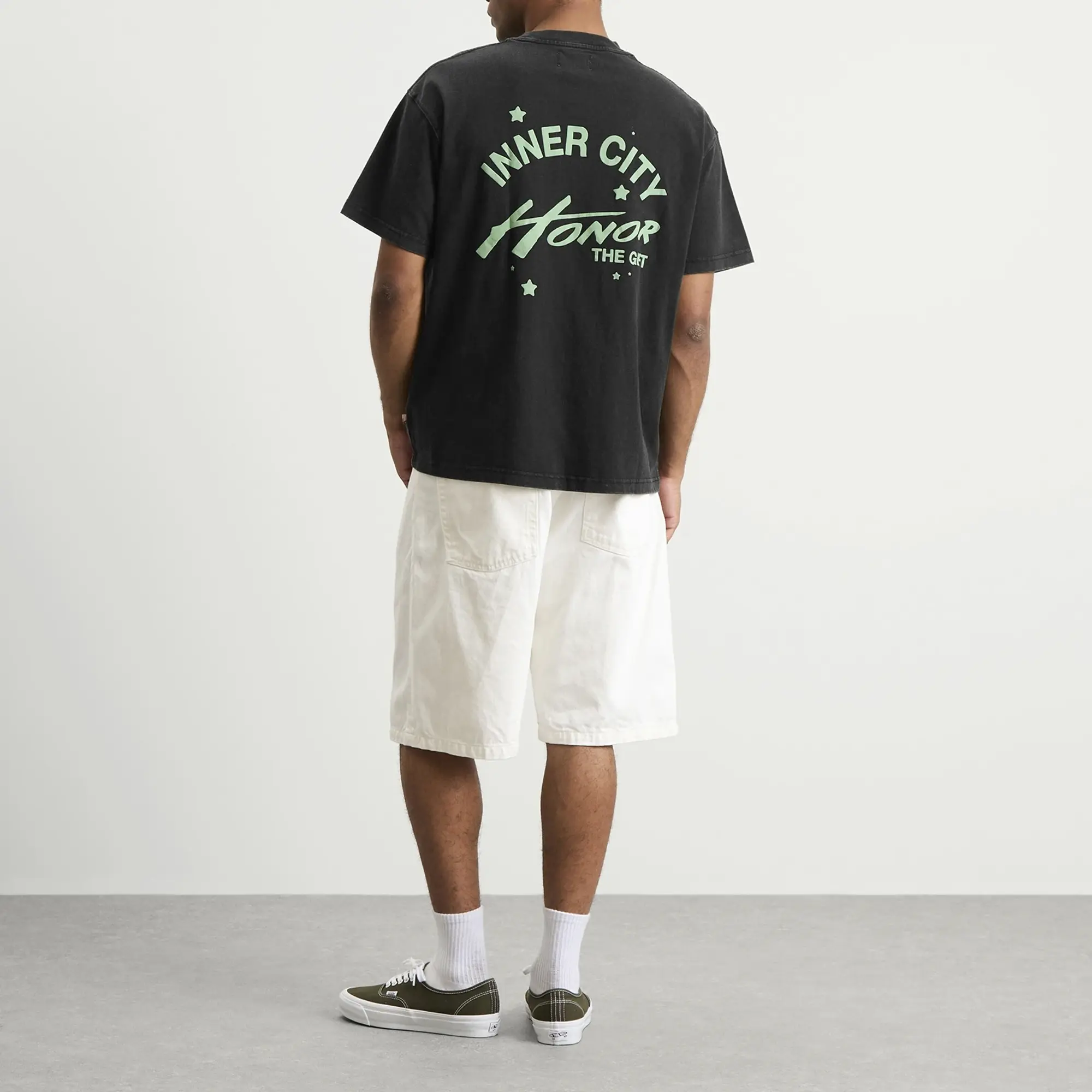 Honor the Gift Men's Live For The Moments T-Shirt Black