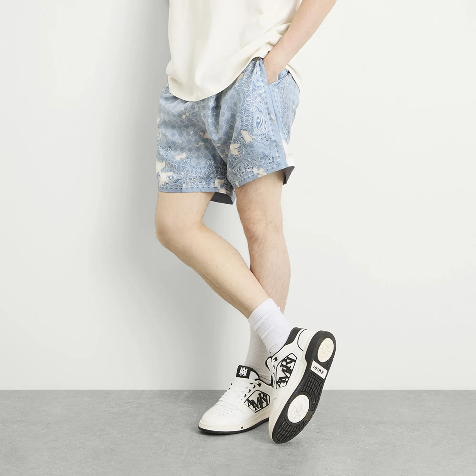 AMIRI Men's Bleach Bandana Short Ashley Blue
