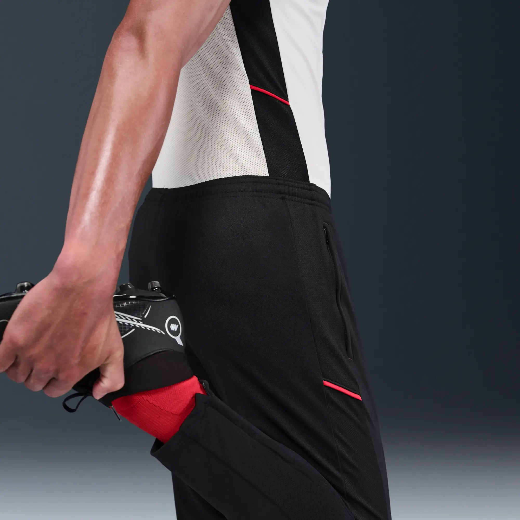 Nike Academy Men's Dri-FIT Football Pants - Black - Polyester