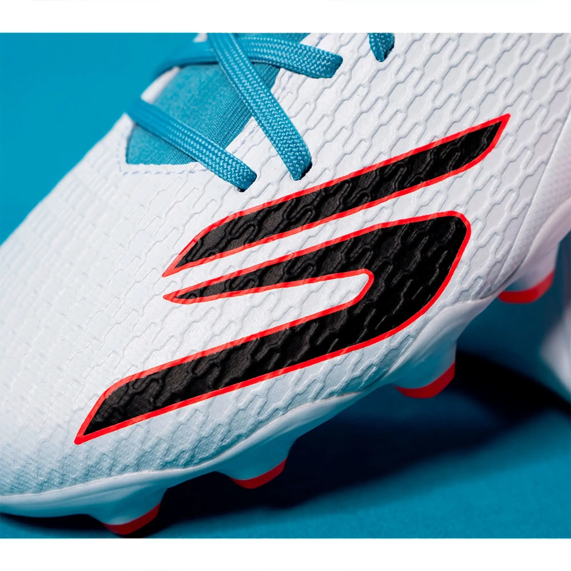 Skechers SKX_2 Jr High Youth MG Shoes in White/Turquoise | Synthetic/Textile