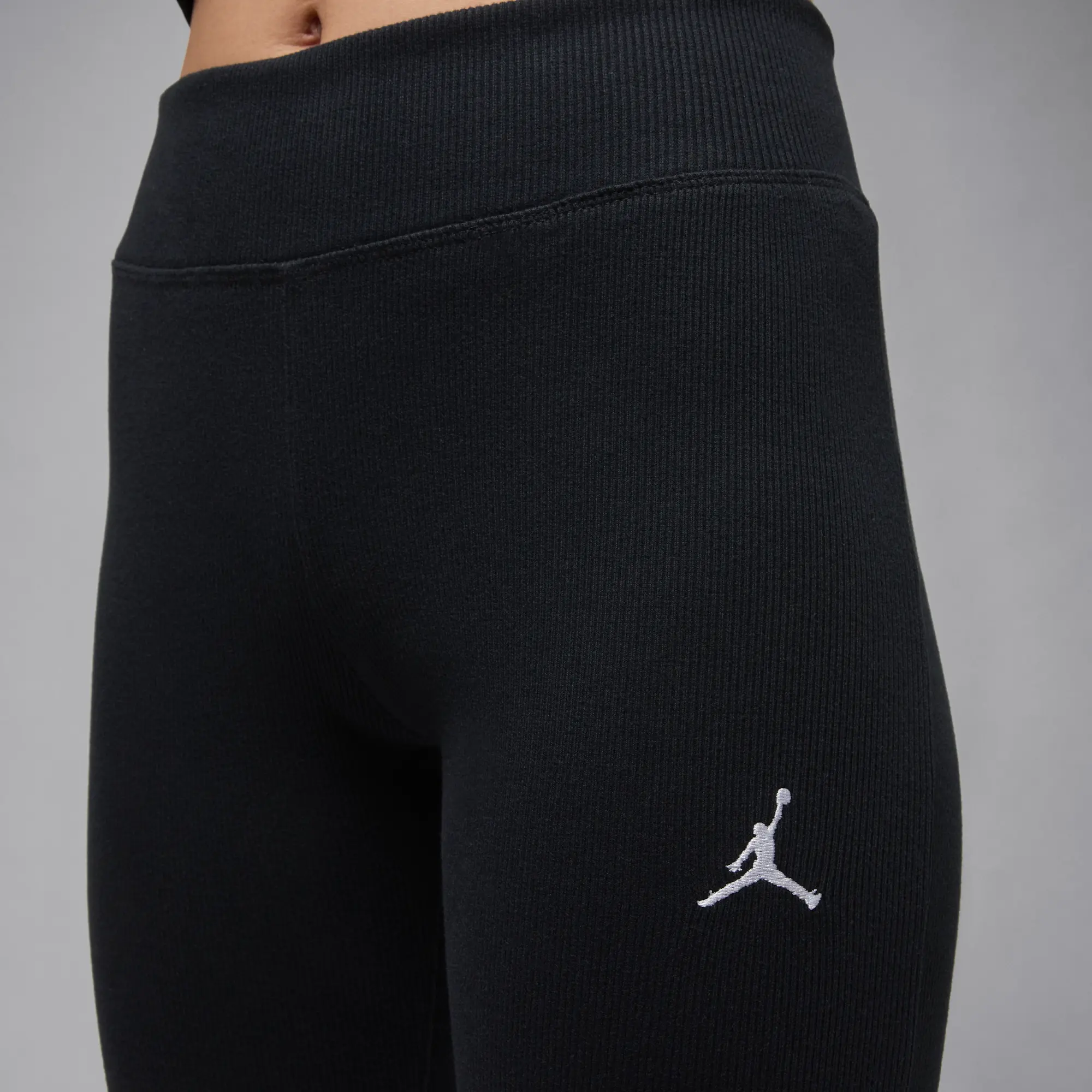 Nike Jordan Brooklyn Essentials Women's Mid-Rise Flared Leggings - Black - Cotton/Polyester/Elastane