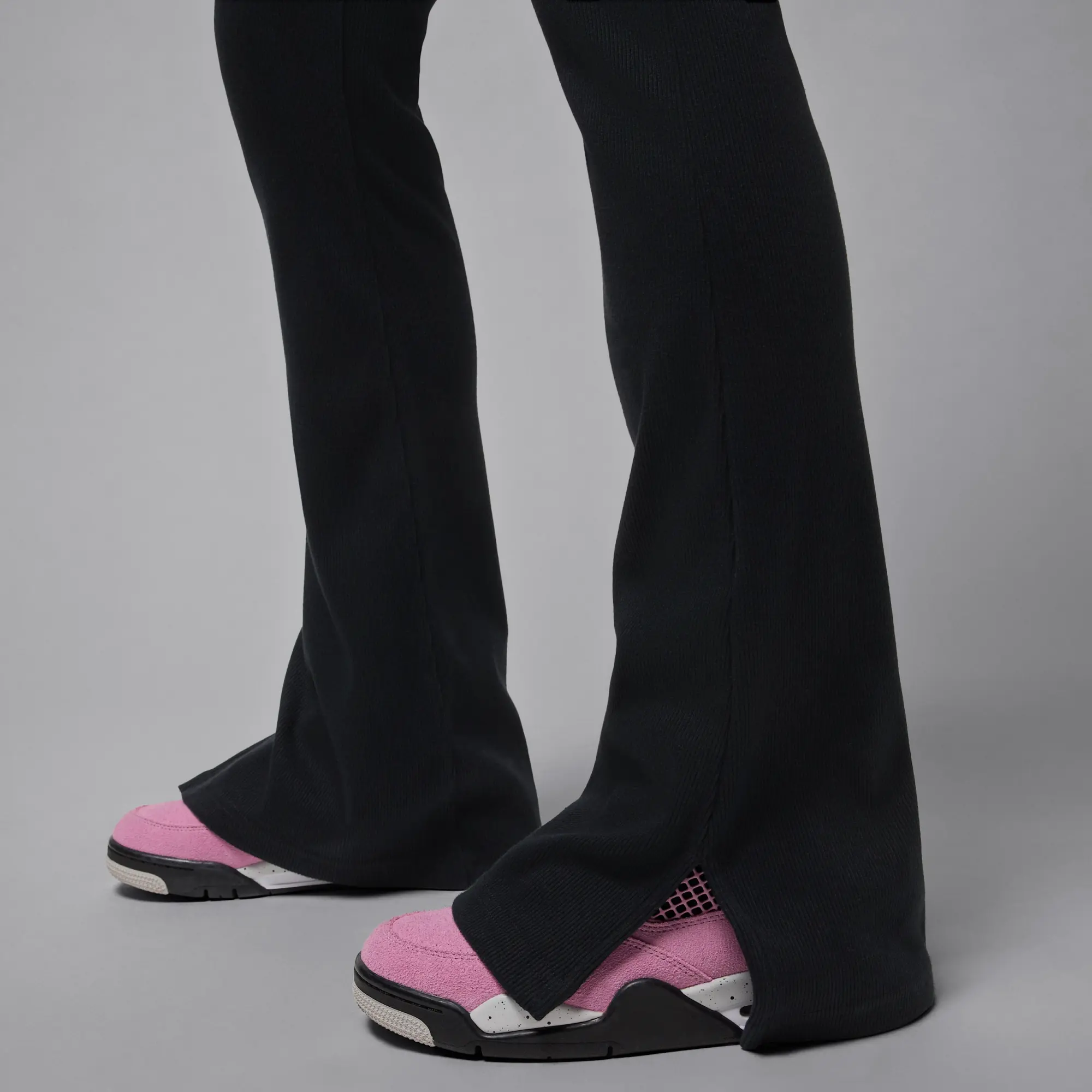 Nike Jordan Brooklyn Essentials Women's Mid-Rise Flared Leggings - Black - Cotton/Polyester/Elastane