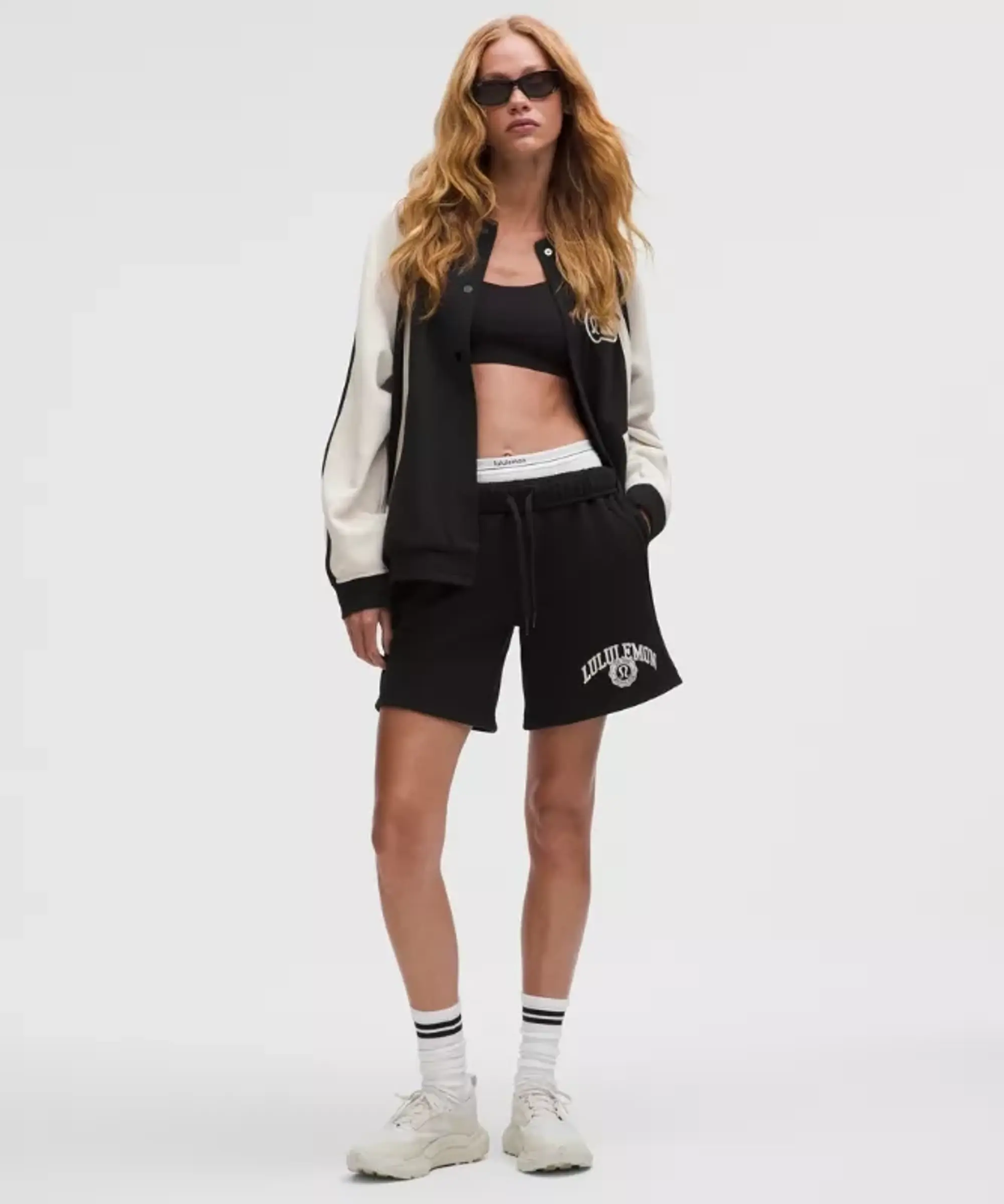 lululemon – Women's Scuba Mid-Rise Oversized Shorts Graphic – 7" – Color Black – Size L