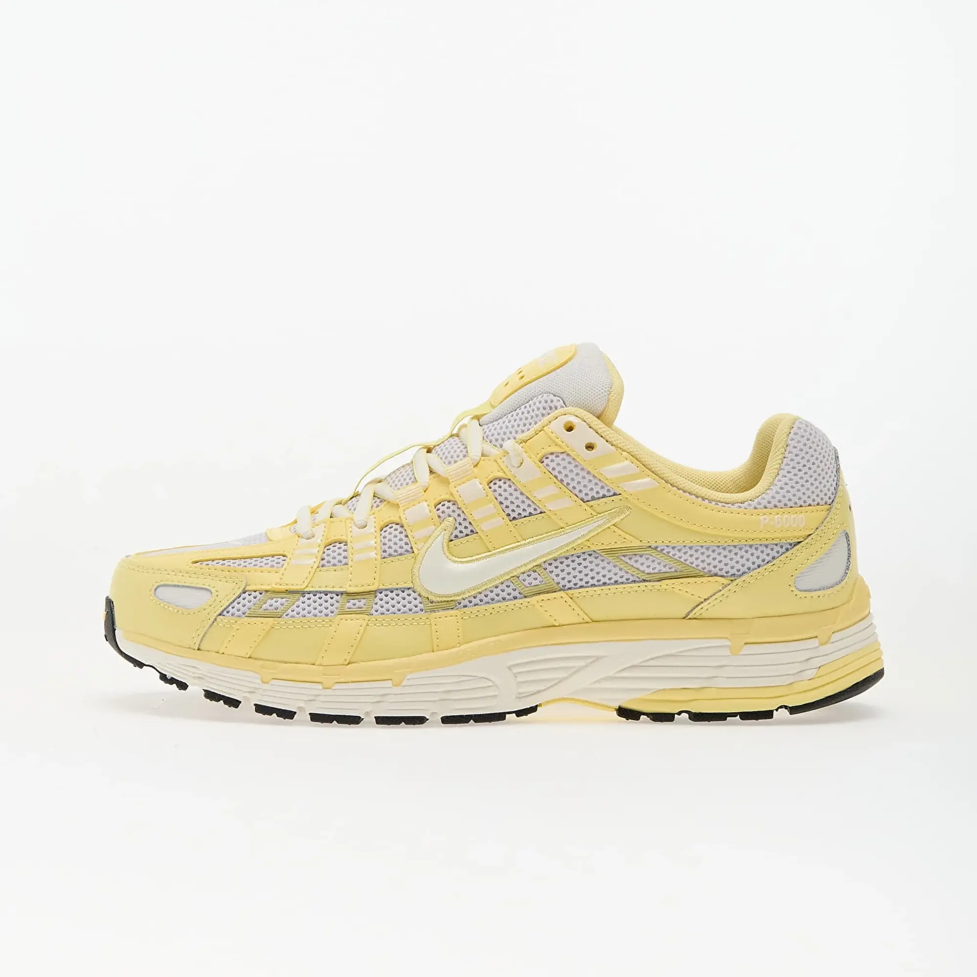 Sneakers Nike W P-6000 Soft Yellow/ Soft Pearl-Platinum Tint-Black-Metallic Silver Eur 37.5