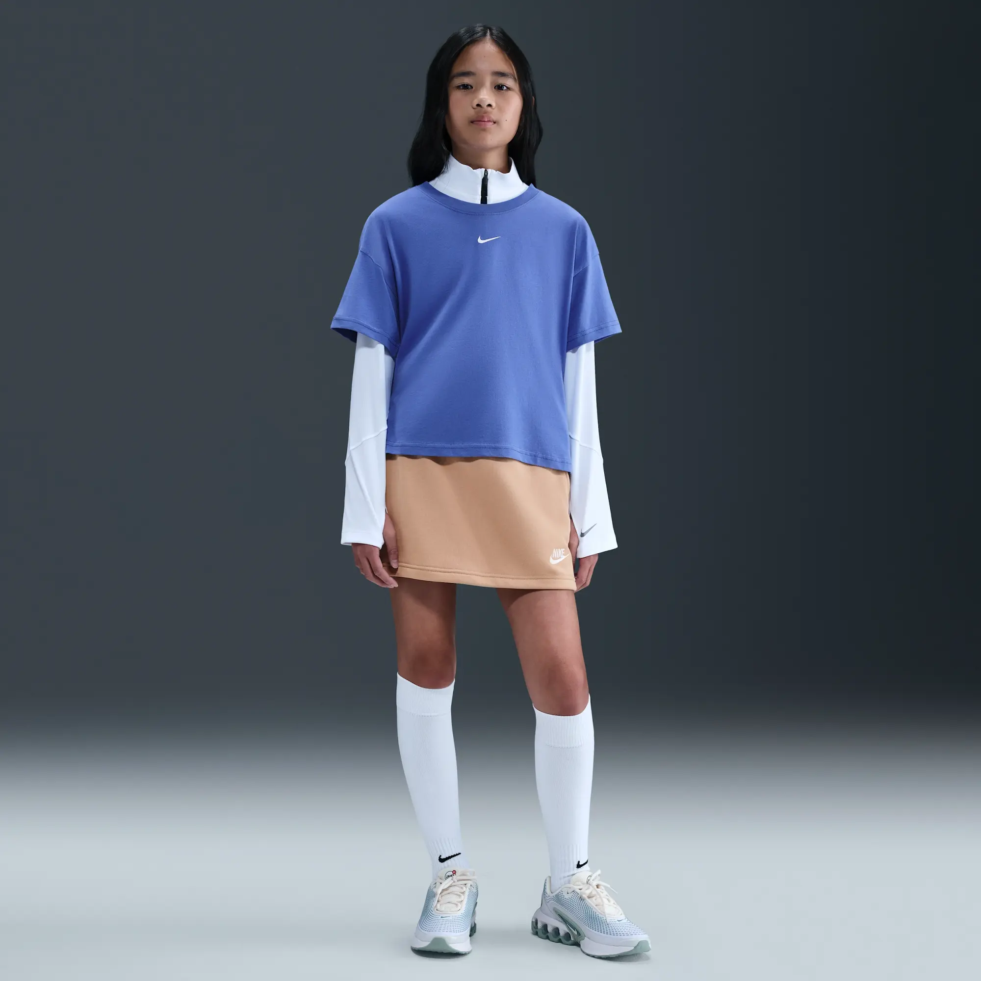 Nike Sportswear Essential Older Kids' (Girls') T-Shirt - Blue