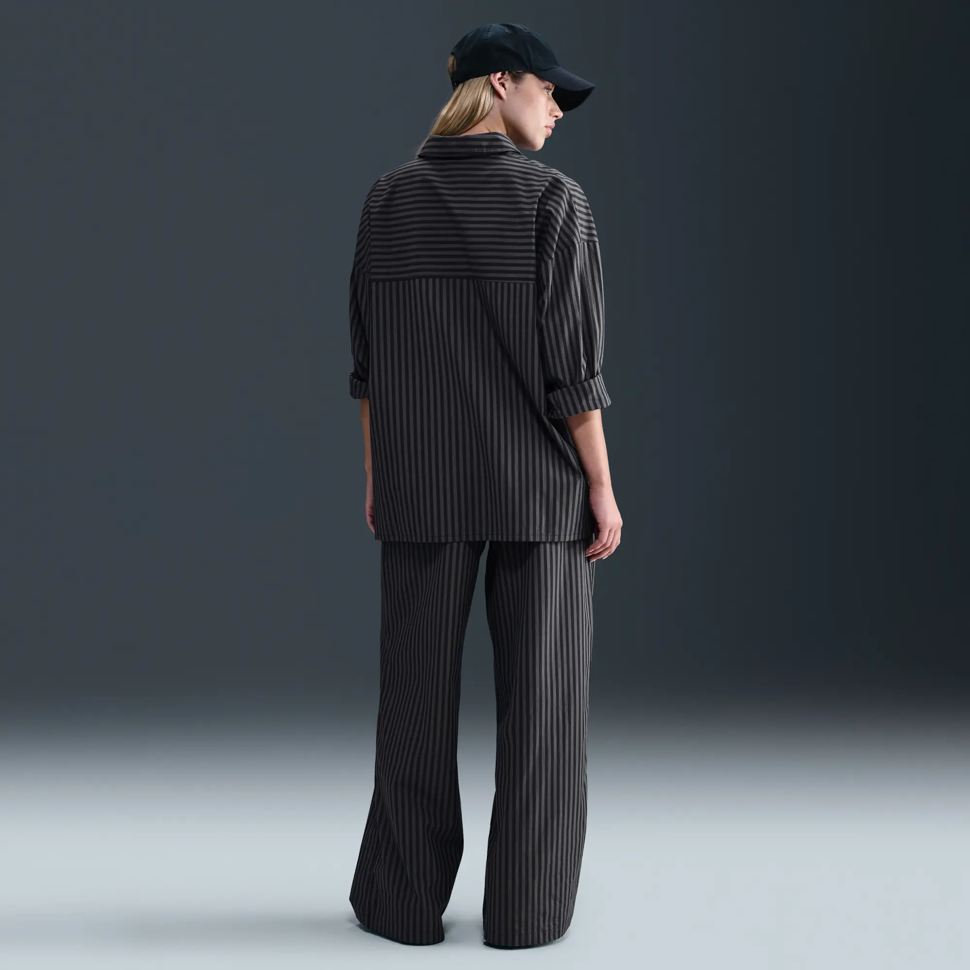 Nike Sportswear Chill Poplin Mid-Rise Loose Striped Trousers - Black
