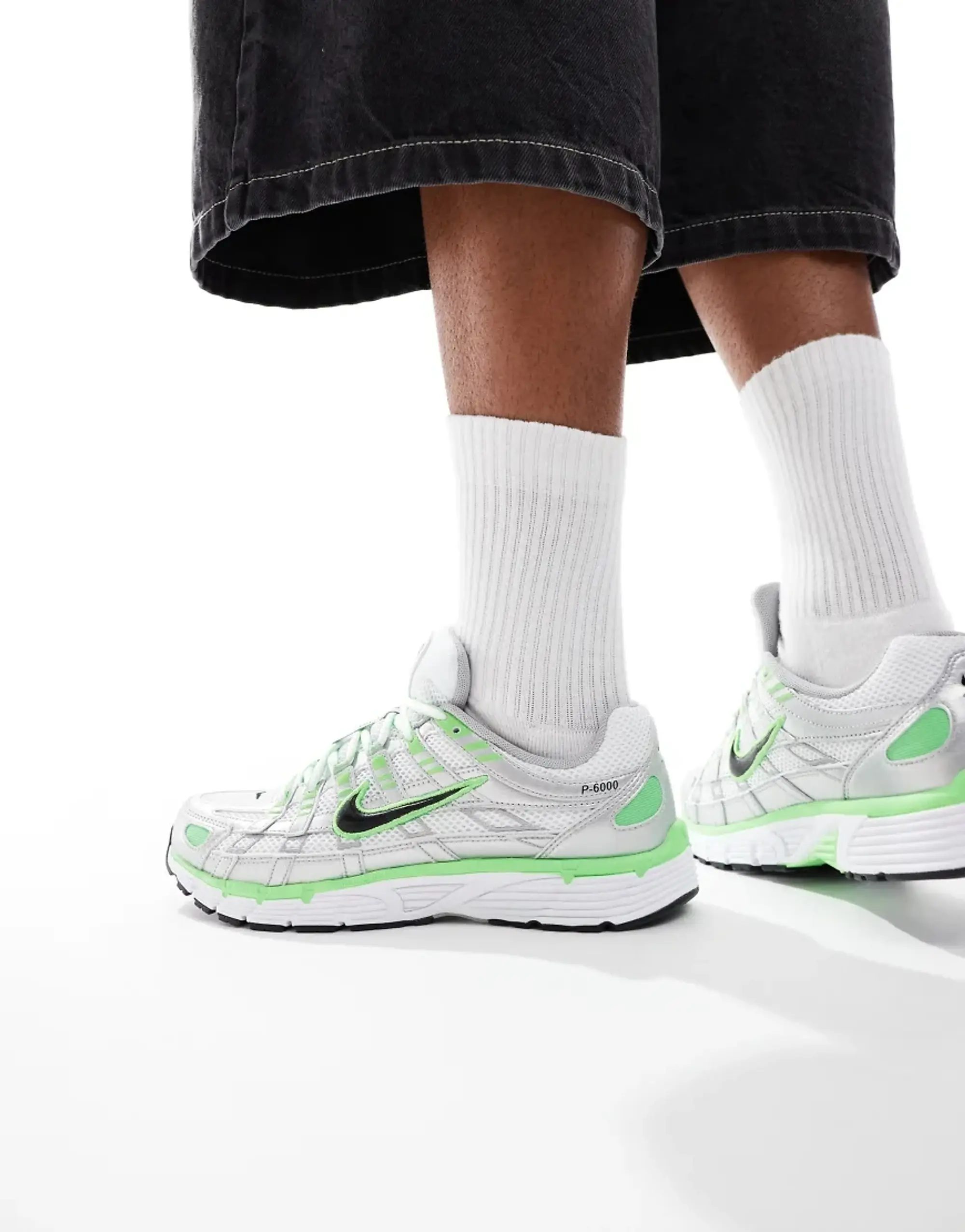 Nike P-6000 Unisex Trainers In Metallic Silver And Green