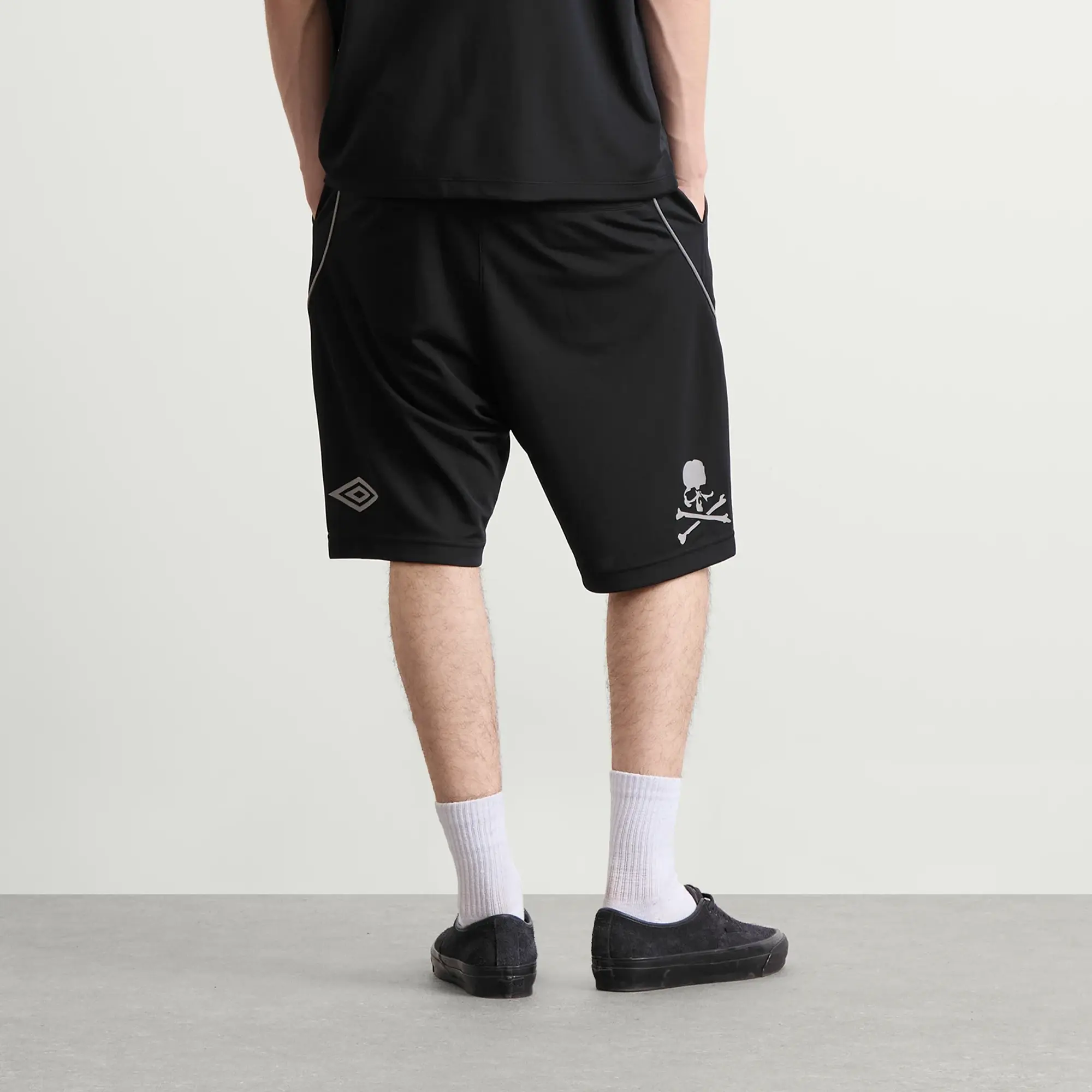 MASTERMIND WORLD Men's x Umbro Game Shorts Black