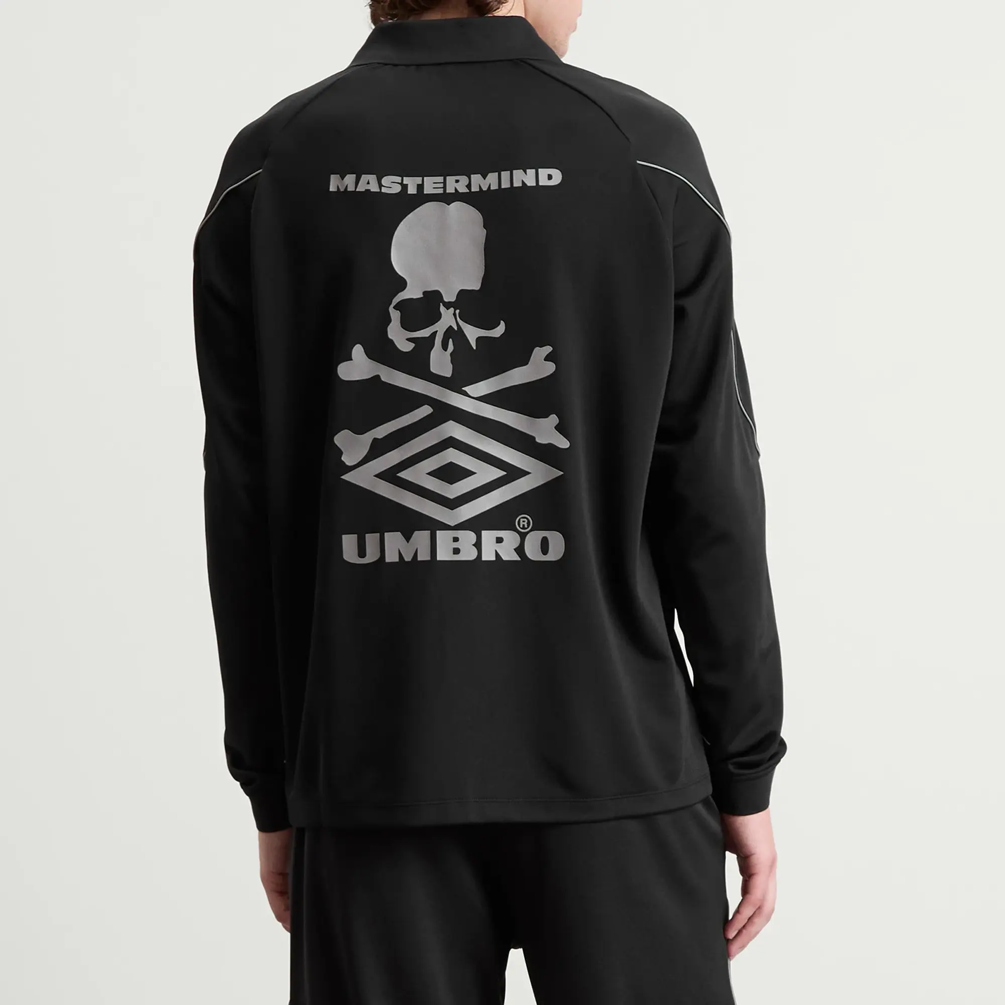 MASTERMIND WORLD Men's x Umbro Long Sleeve Game Shirt Black