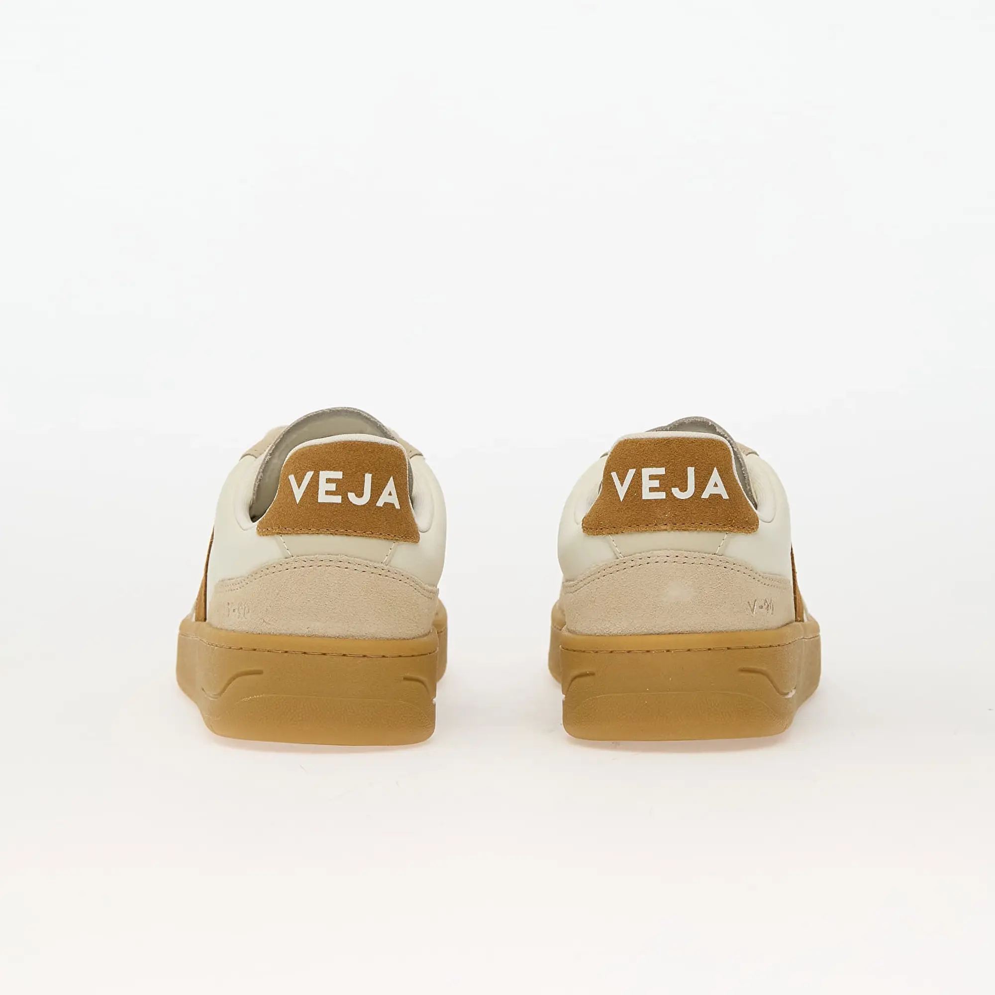 Sneakers Veja V-90 O.T. Pure_Camel_Alm_Natural Eur 41