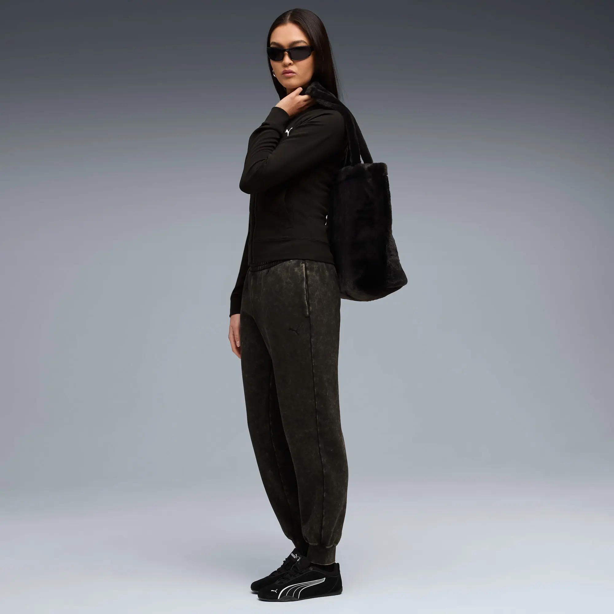 PUMA Essentials Elevated Comfort Wash Sweatpants Women, Black, size 3XL