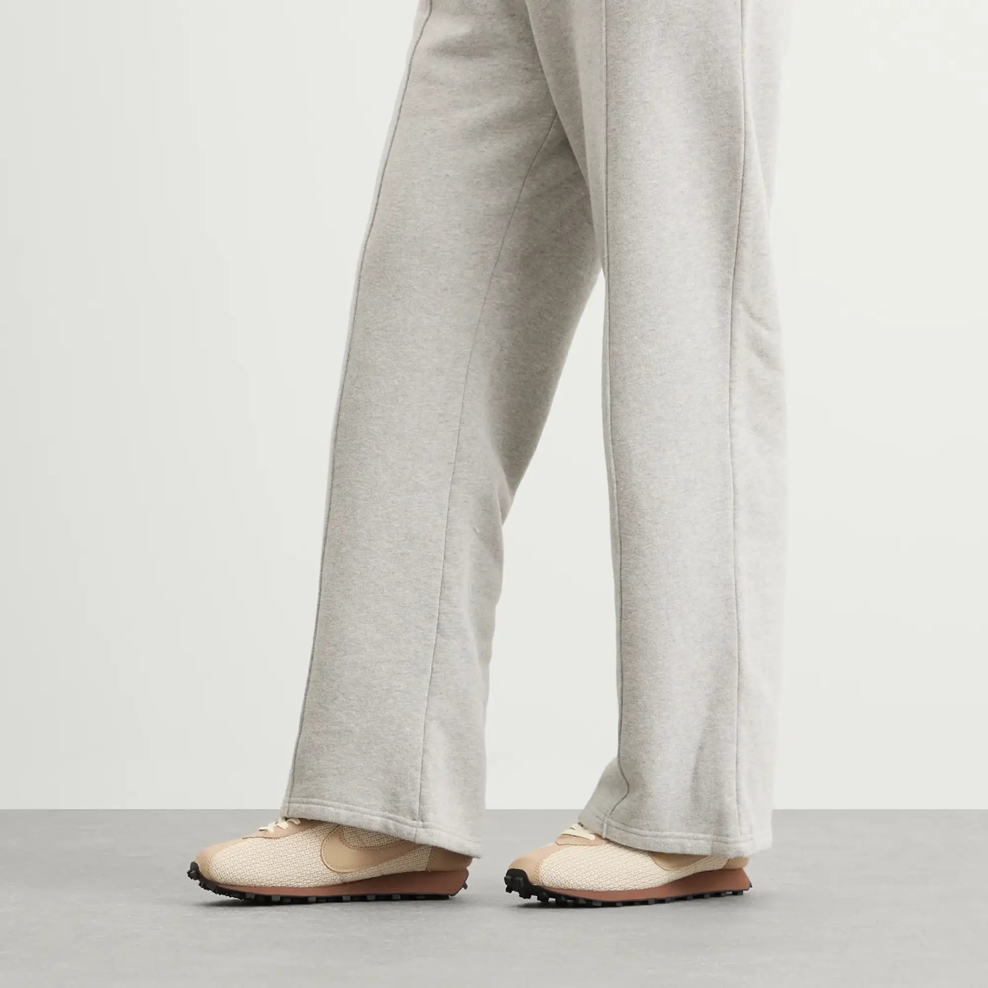 WMNS LD-1000