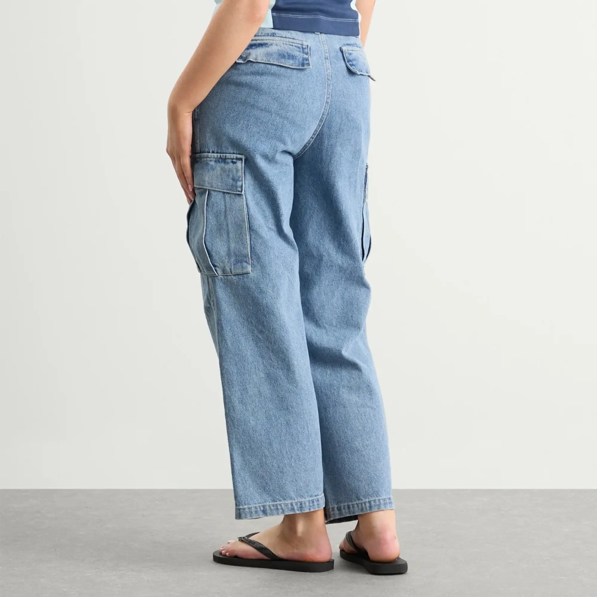 SUNDAYFRUITMARKET Women's Sun Denim Cargo Pants Blue