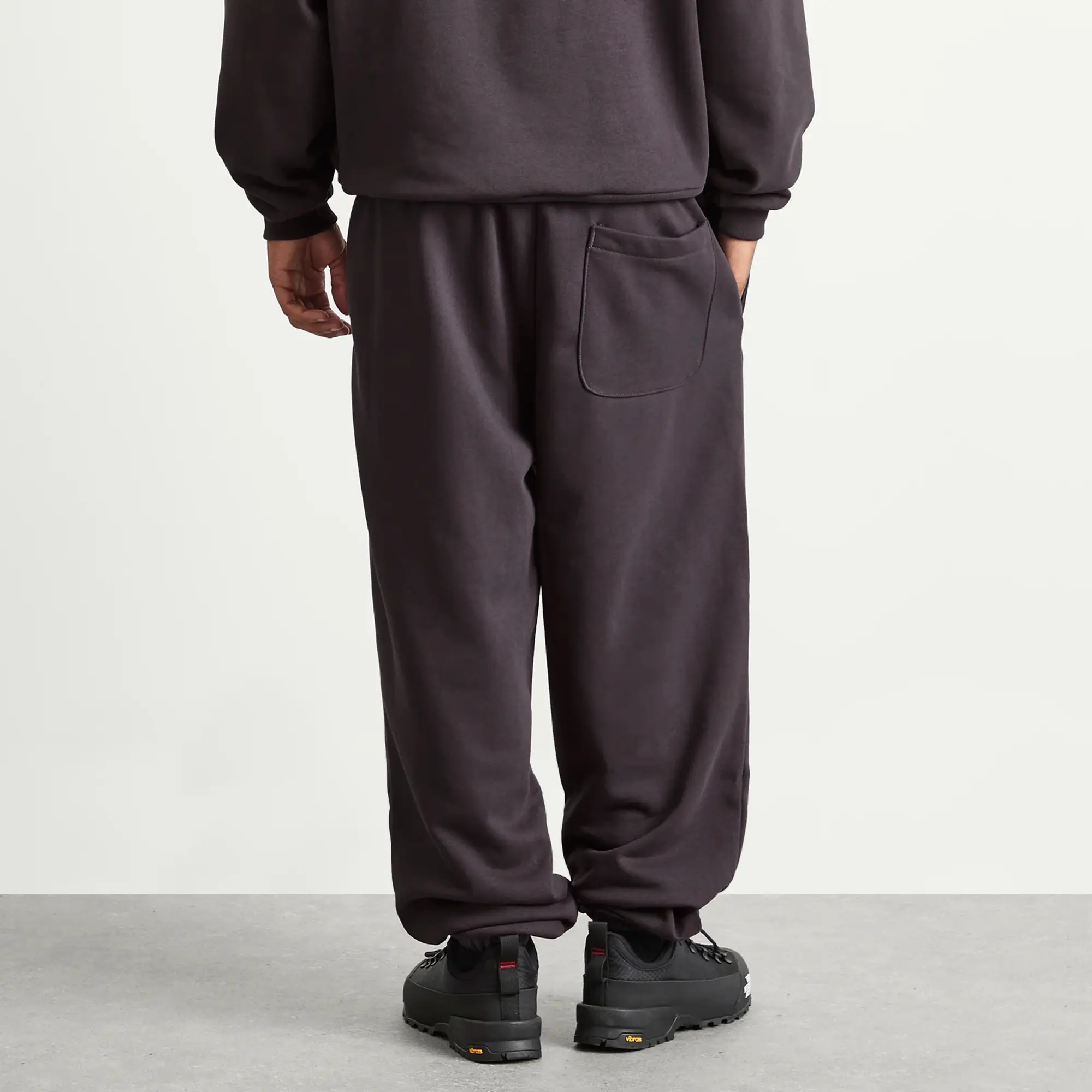 The North Face Men's Redbox Sweatpants Obsidian