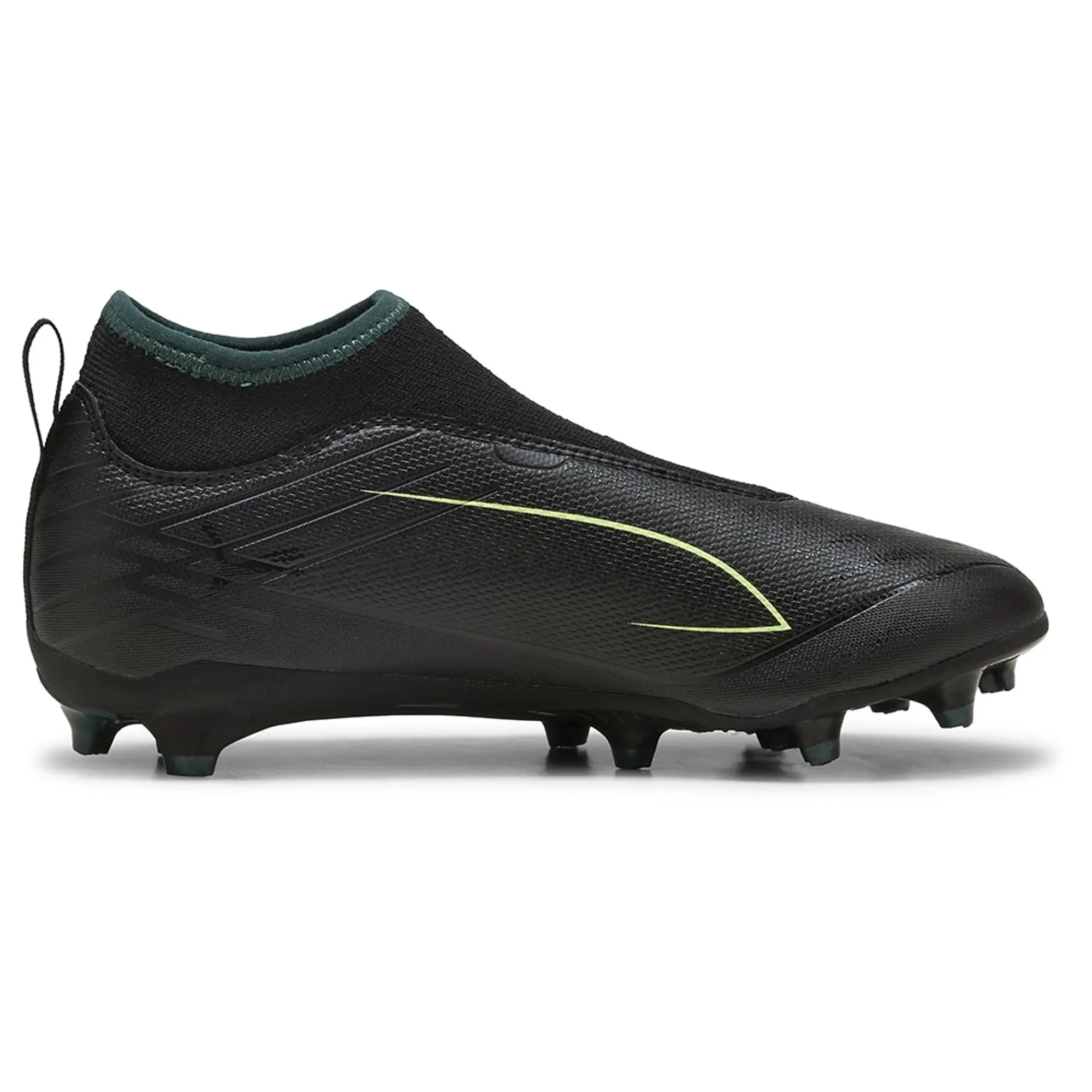 PUMA Ultra 6 Match+ FG/AG Laceless Football Boots Youth, Black/Fizzy Light/Green Terrain