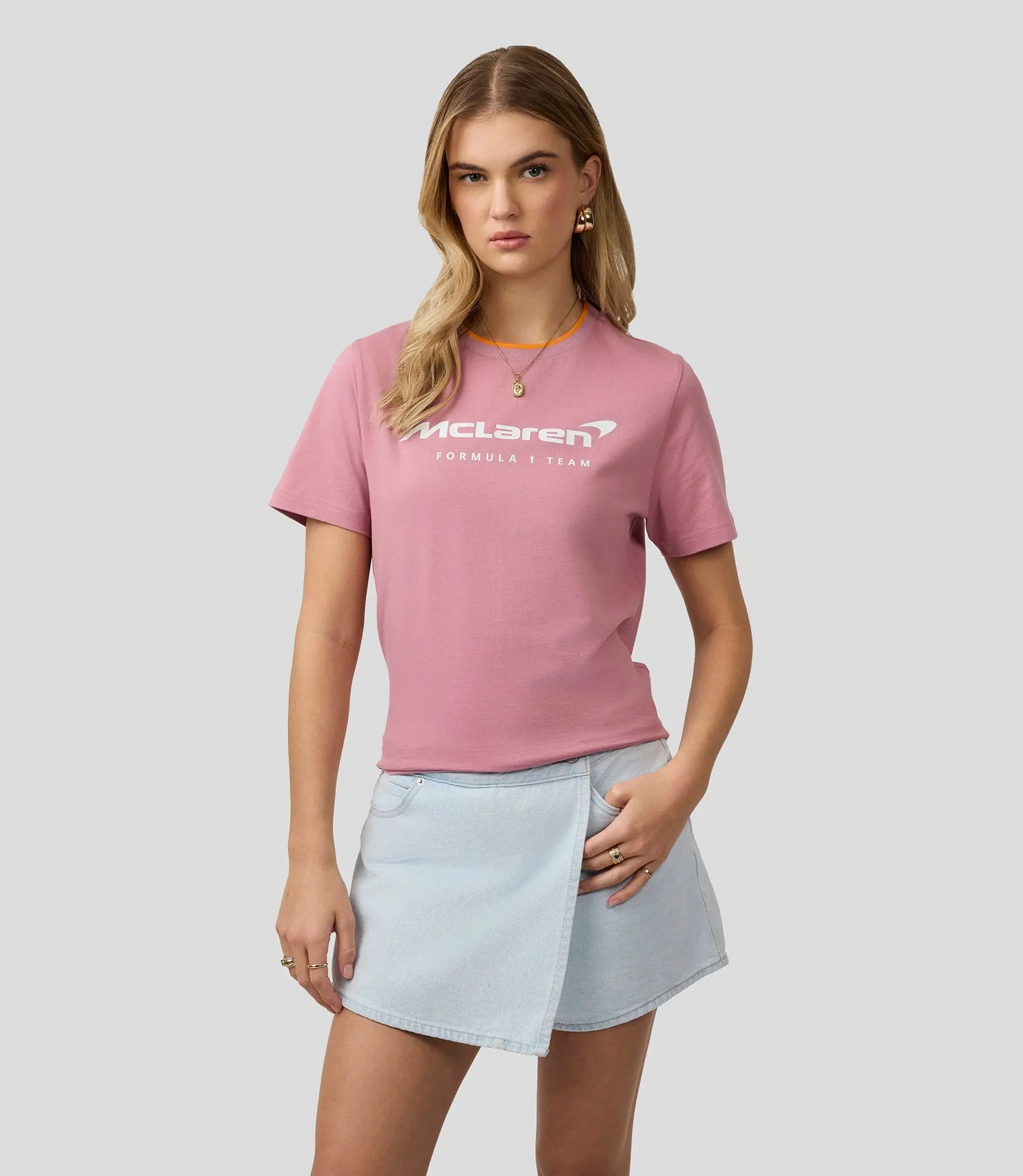 Castore Womens Core Essentials T-shirt - Deep Lichen Green