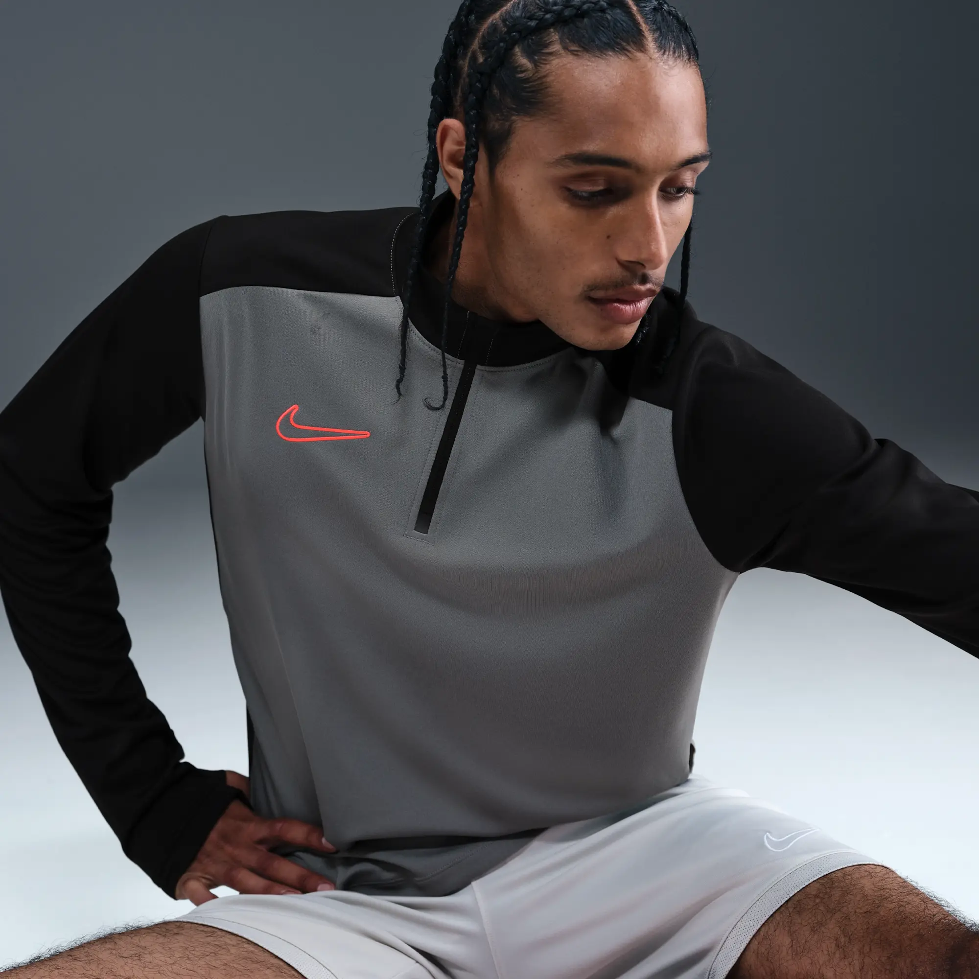 Nike Academy Men's Dri-FIT Football Drill Top - Grey - Sustainable Materials