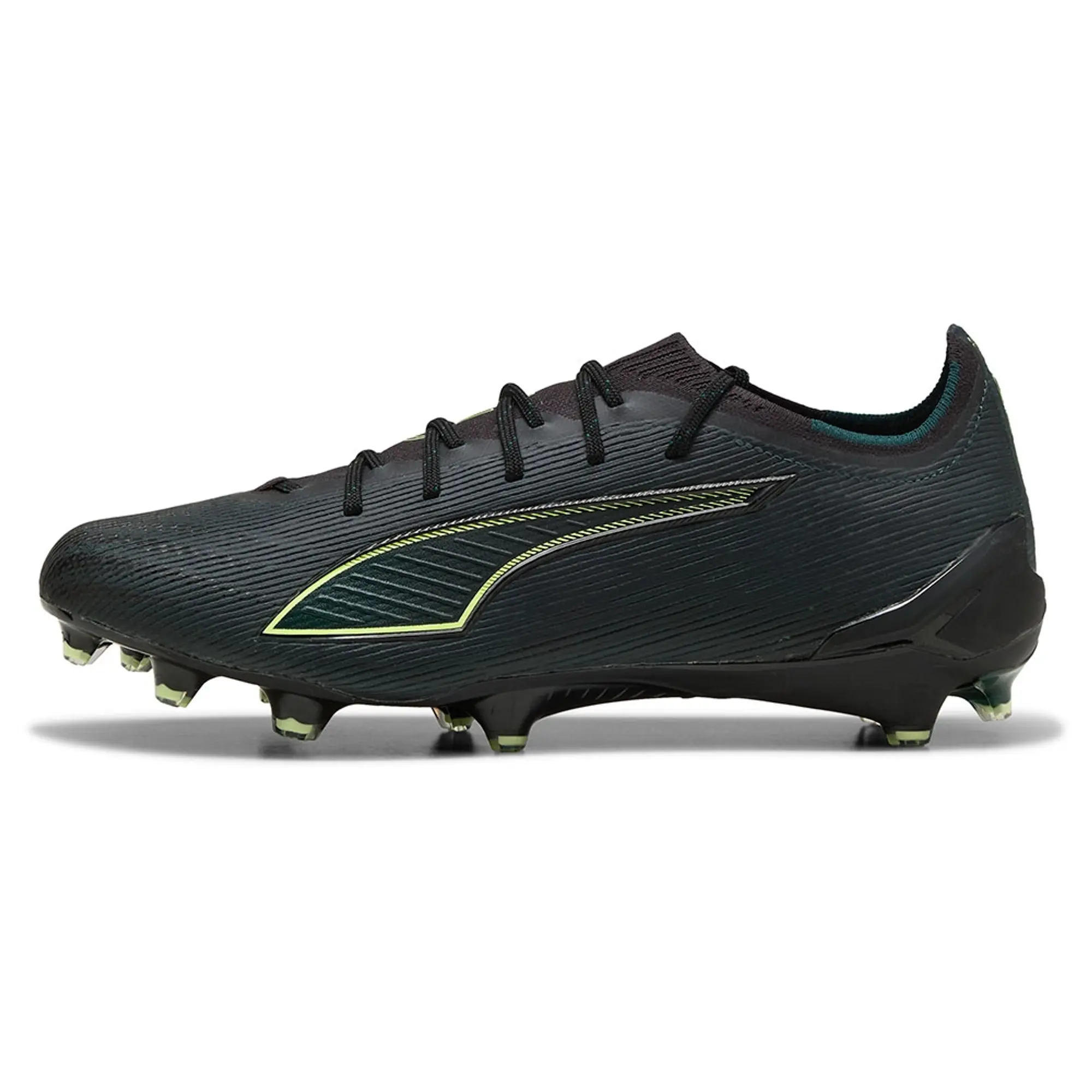 PUMA Ultra 6 Ultimate FG Football Boots Unisex, Black/Fizzy Light/Green Terrain, size 10