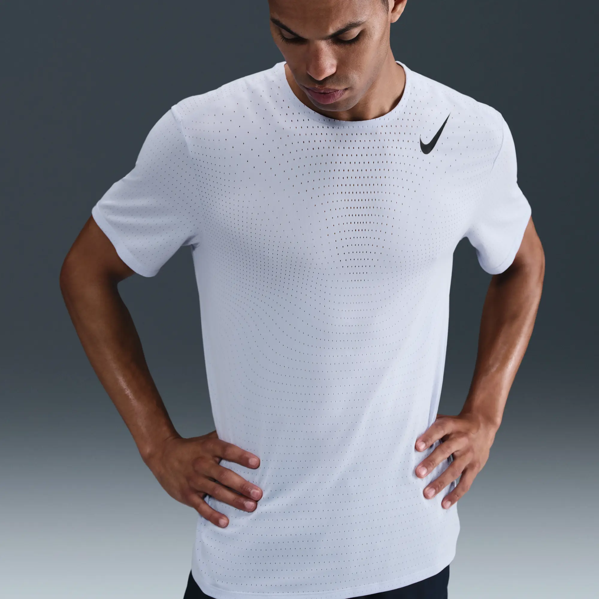 Nike AeroSwift Men's Dri-FIT ADV Short-Sleeve Running Top - Grey - Polyester