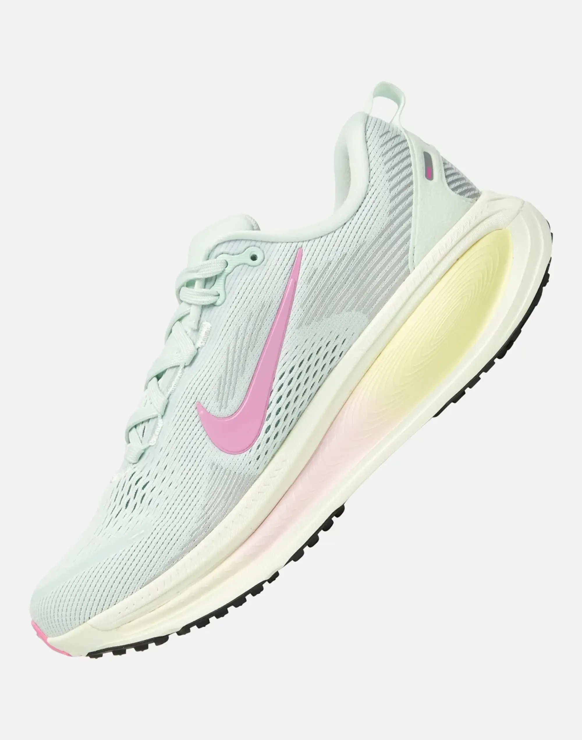 Nike Womens Vomero 18