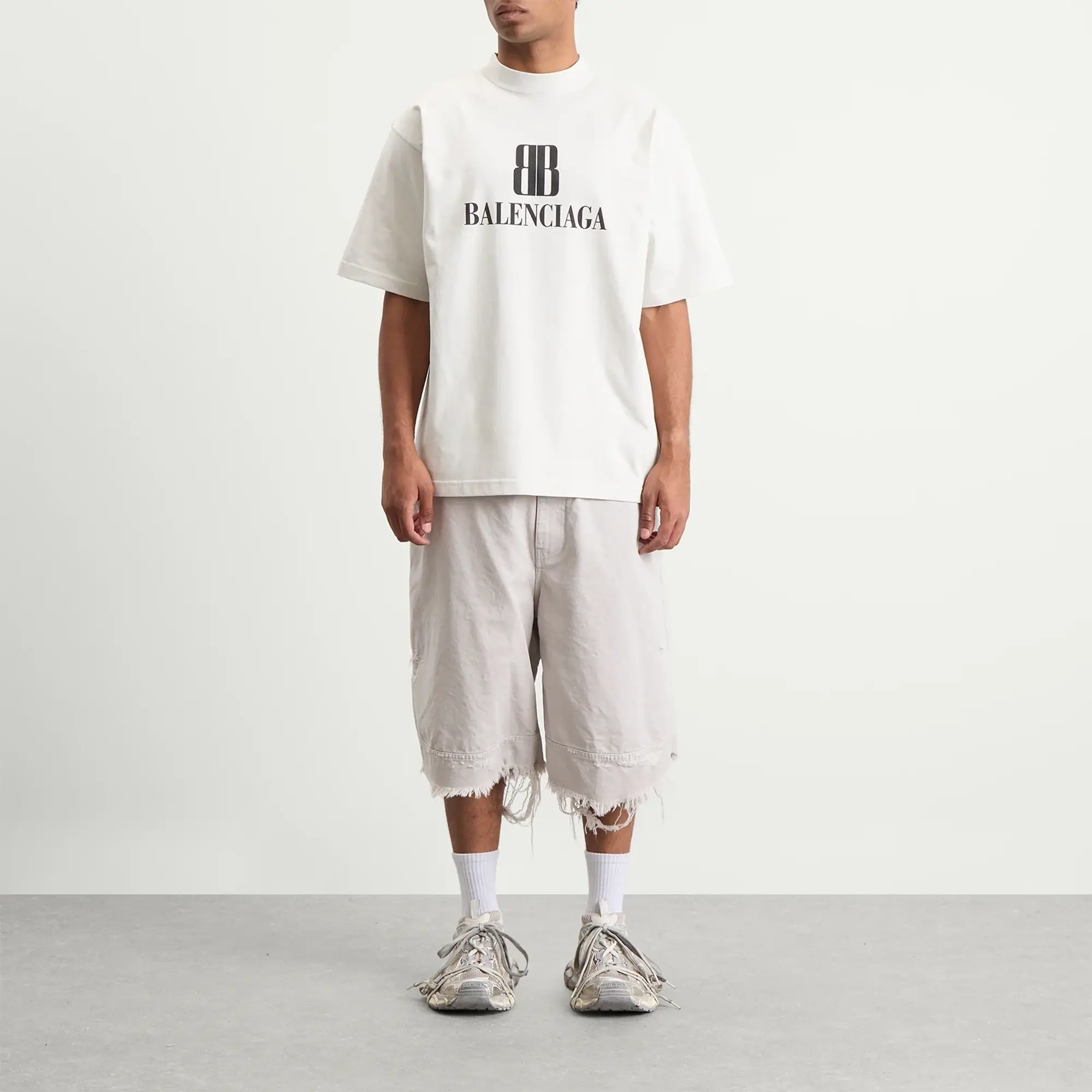 Balenciaga Men's Nano BB Logo Dry Jersey Medium Fit T-Shirt Dirty White