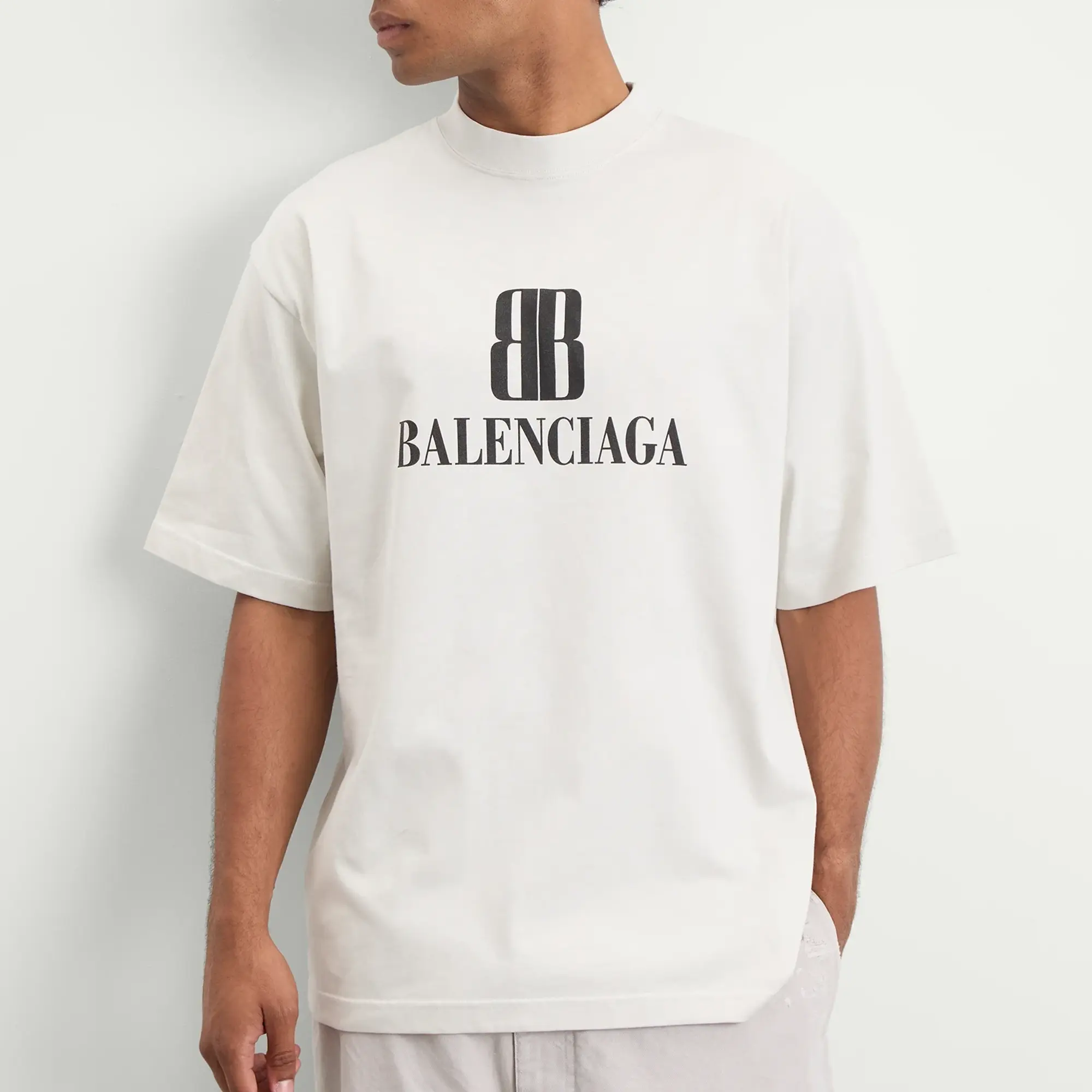 Balenciaga Men's Nano BB Logo Dry Jersey Medium Fit T-Shirt Dirty White
