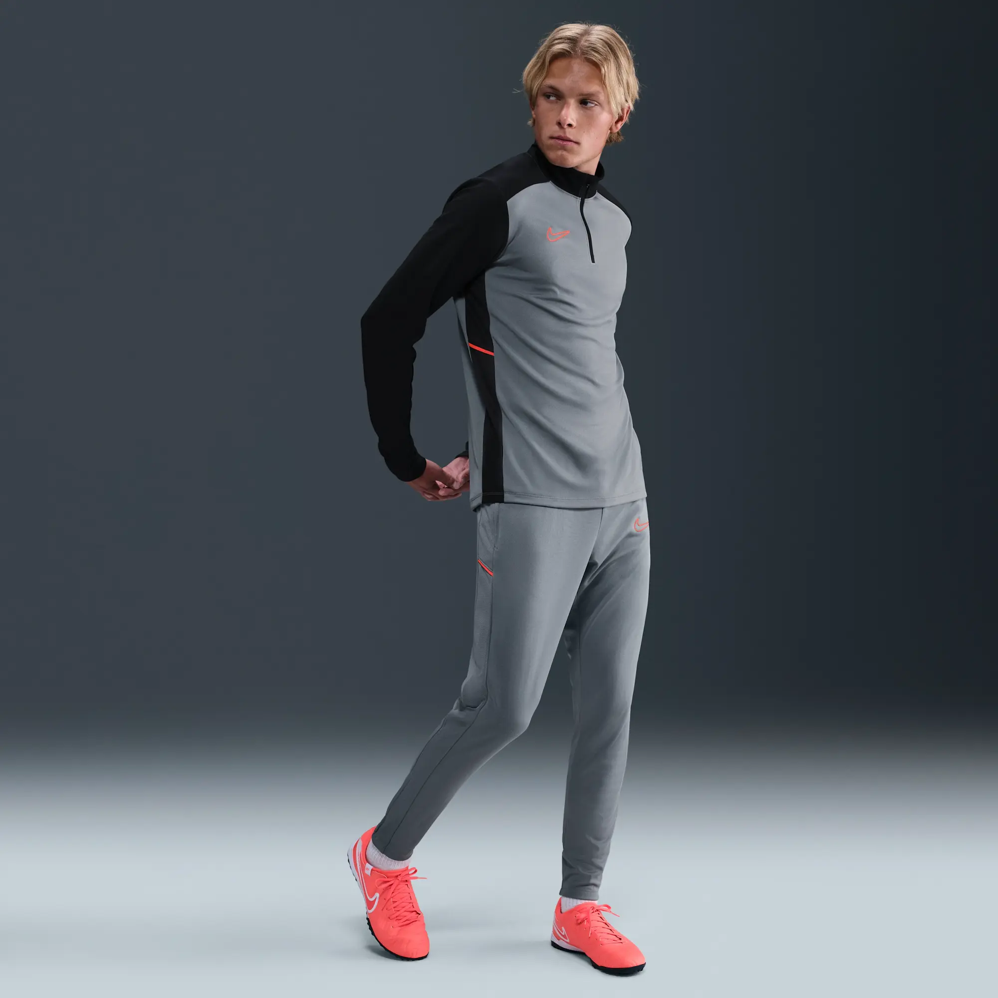 Nike Academy Men's Dri-FIT Football Pants - Grey - Polyester