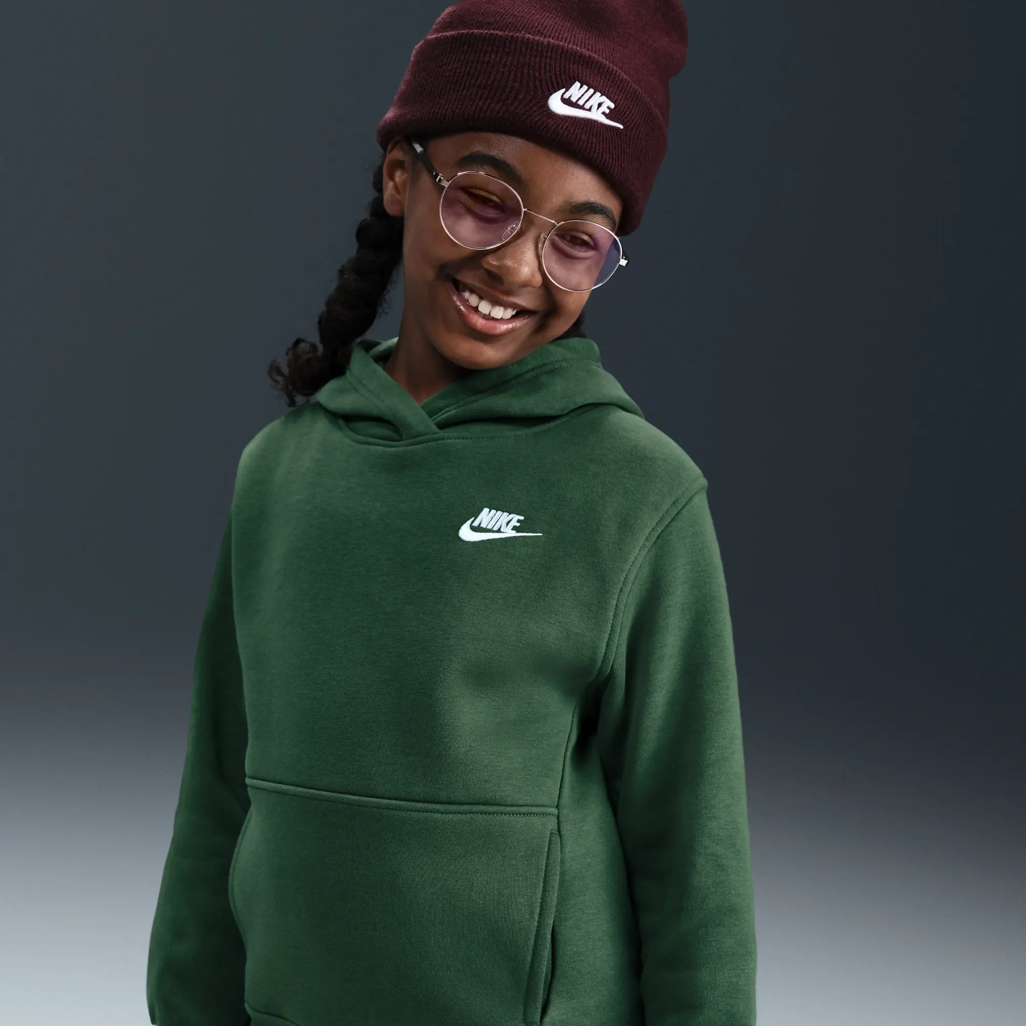 Nike Sportswear Club Fleece Older Kids' Pullover Hoodie - Green - Fleece > Club Fleece