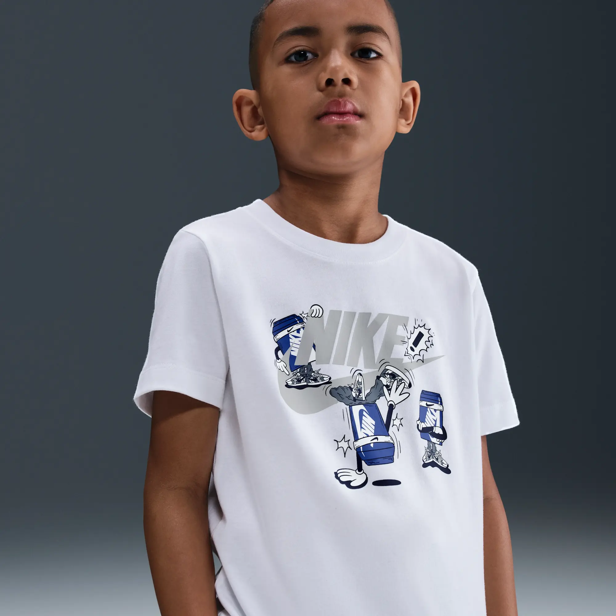Nike Sportswear Older Kids' T-Shirt - White